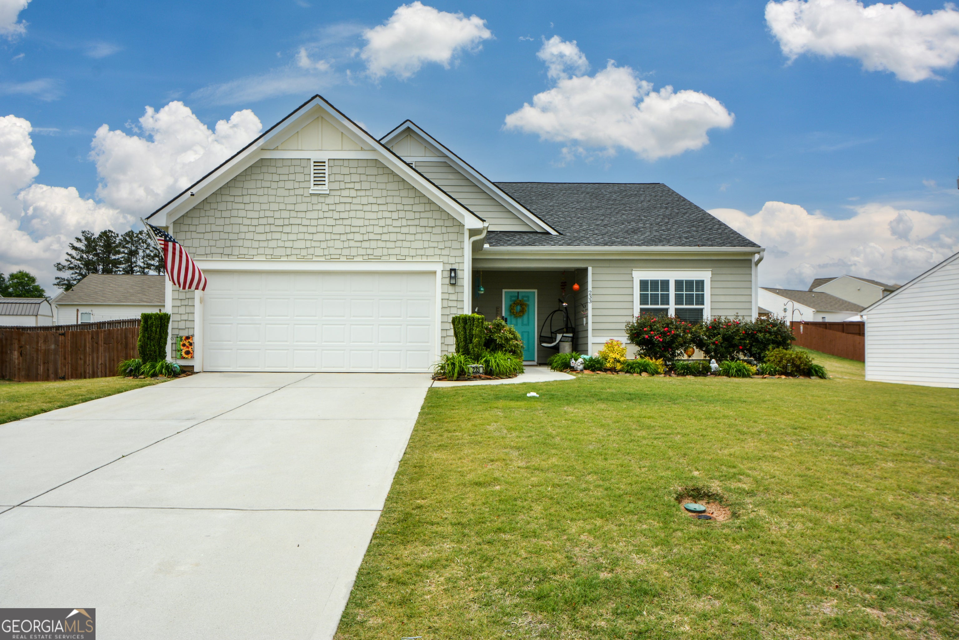 233 Trail Winds Dr — photo