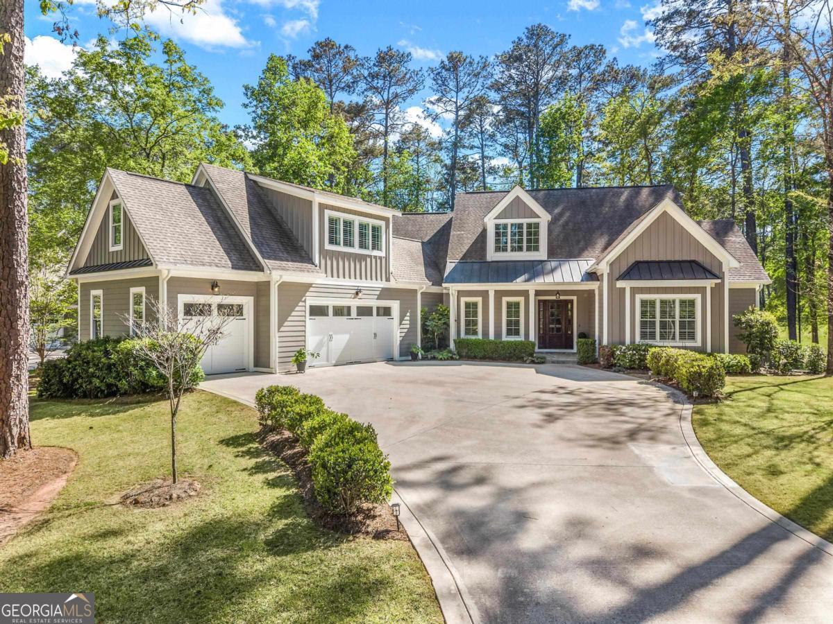 1040 Quaker Ridge Rd — photo
