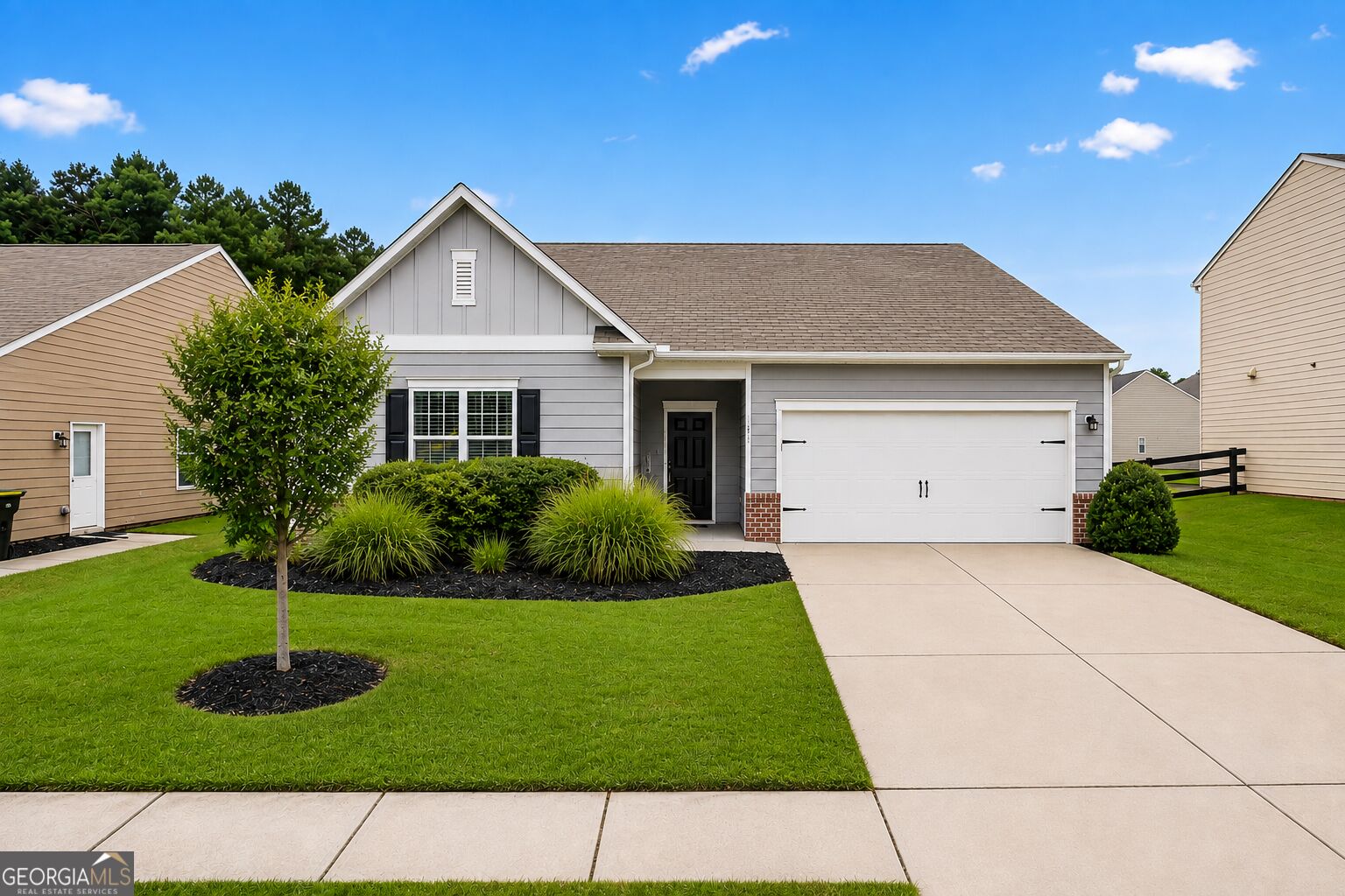 145 Meriwether Ln — photo