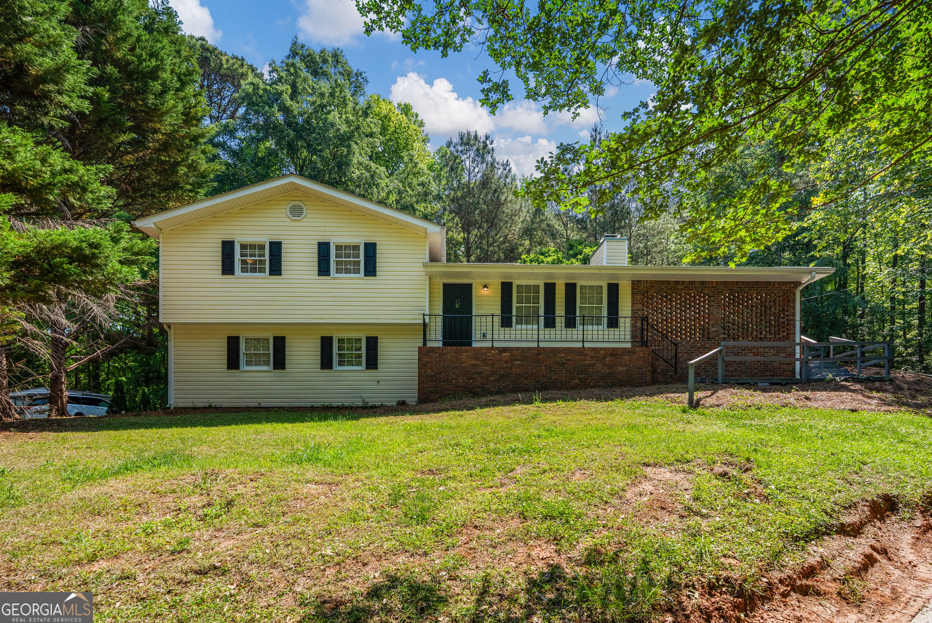 134 N Lake Dr — photo