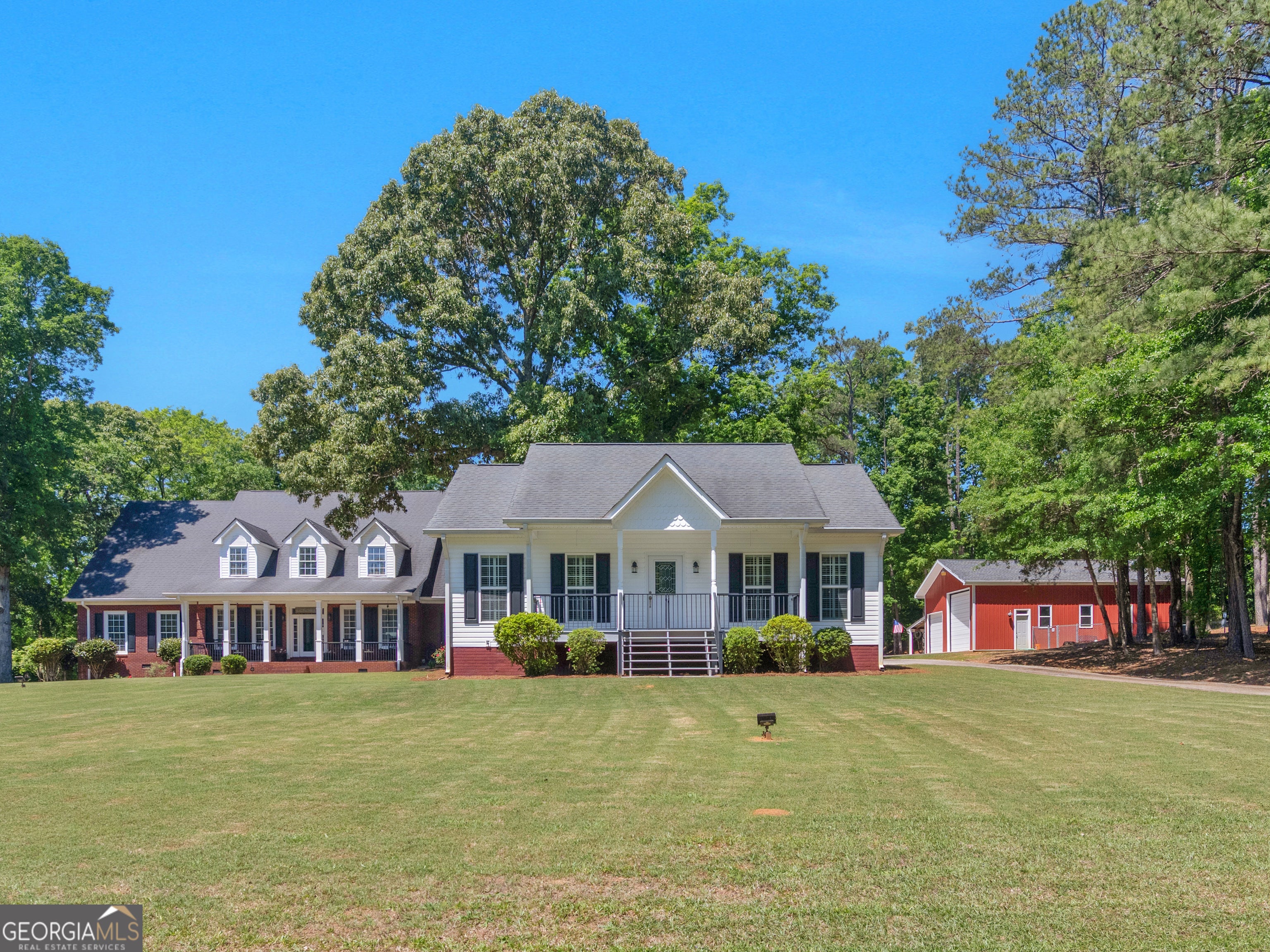 445 Patterson Rd — photo
