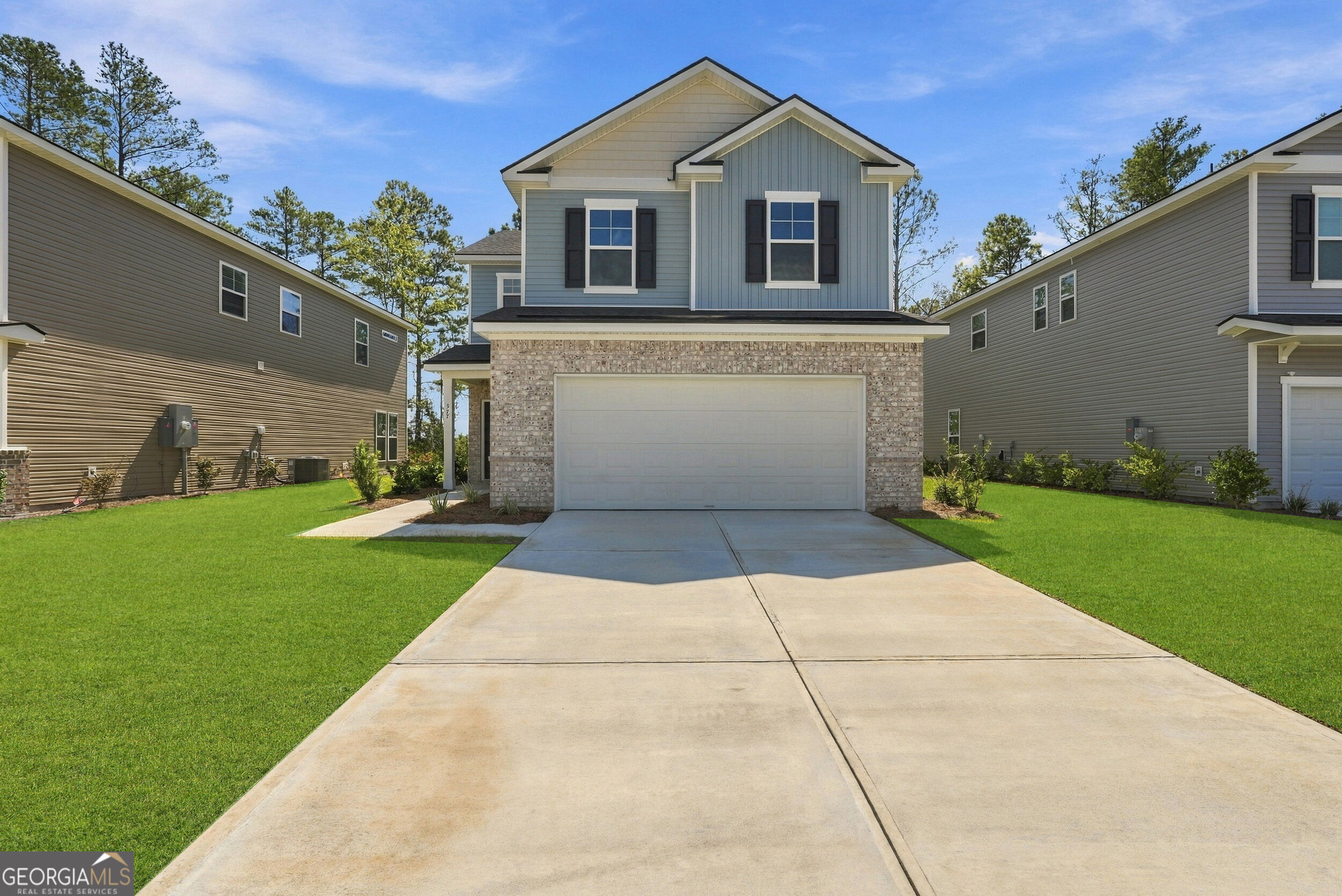 377 Brook Dr — photo