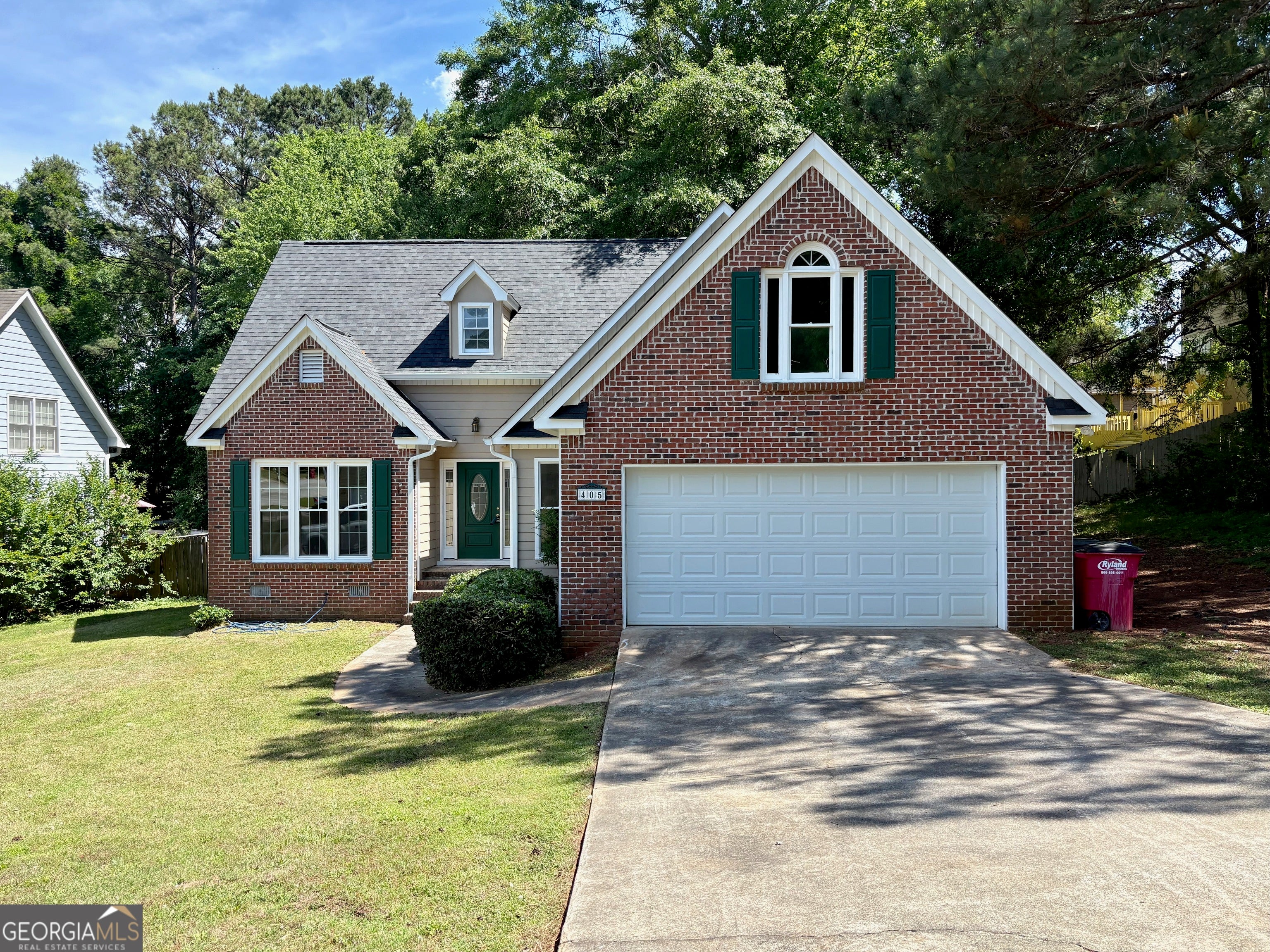 405 Ashville Dr — photo