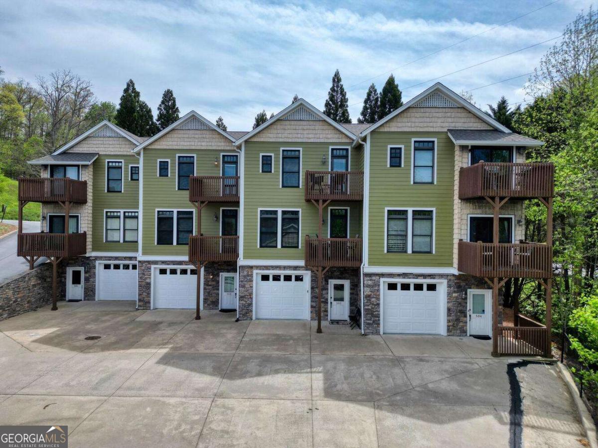 1401 Lakeside Rd 502 — photo
