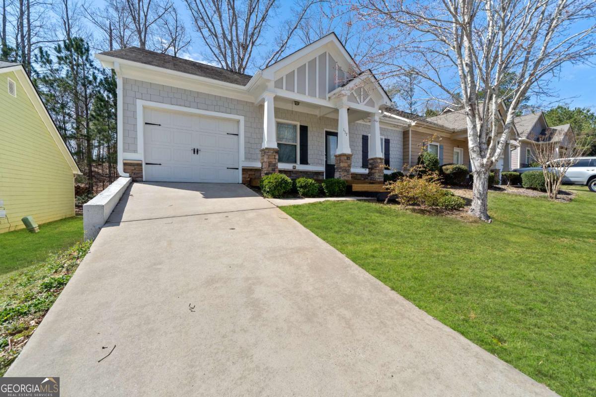 157 Oakwood Dr NW — photo