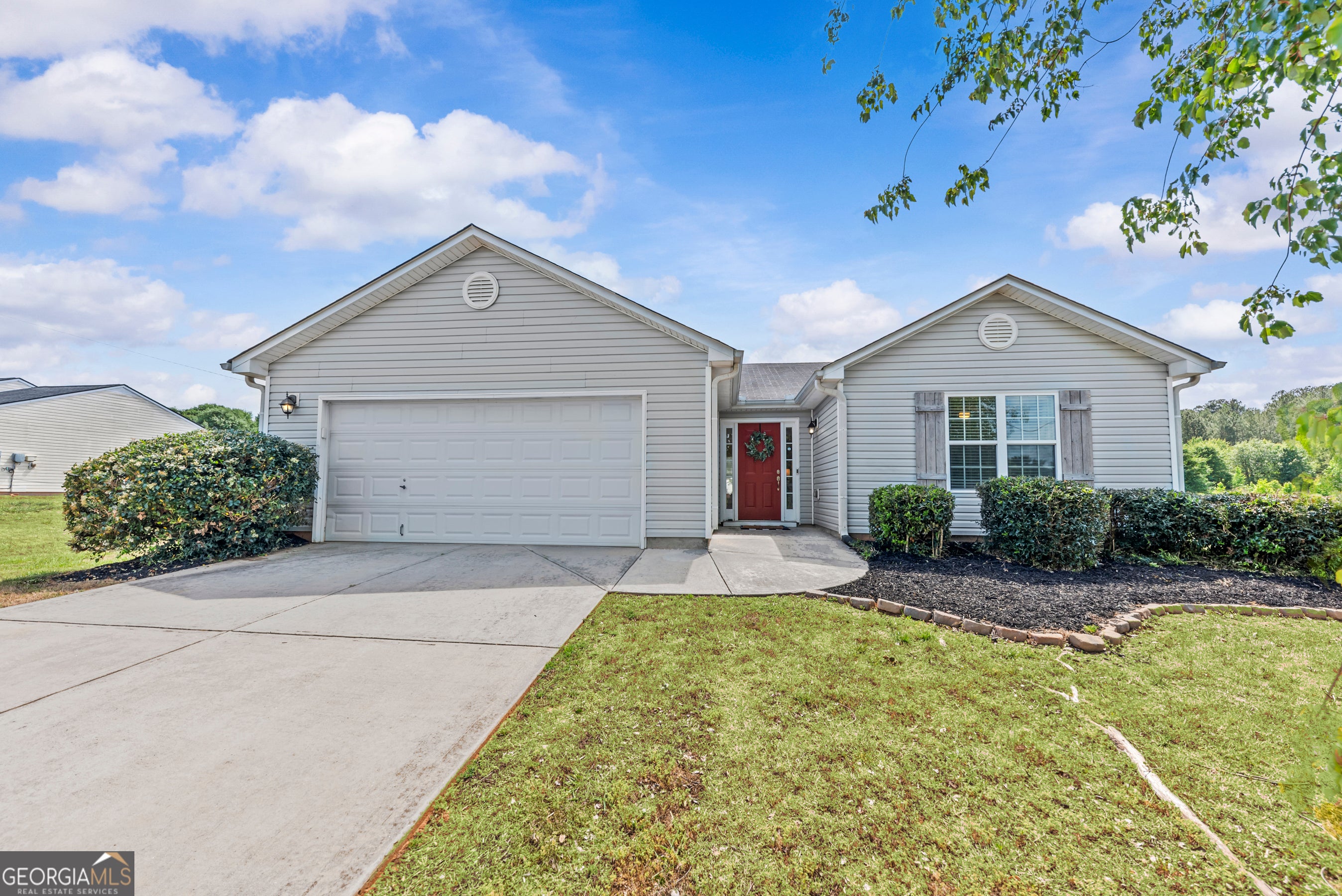 131 Stonebrooke Dr — photo