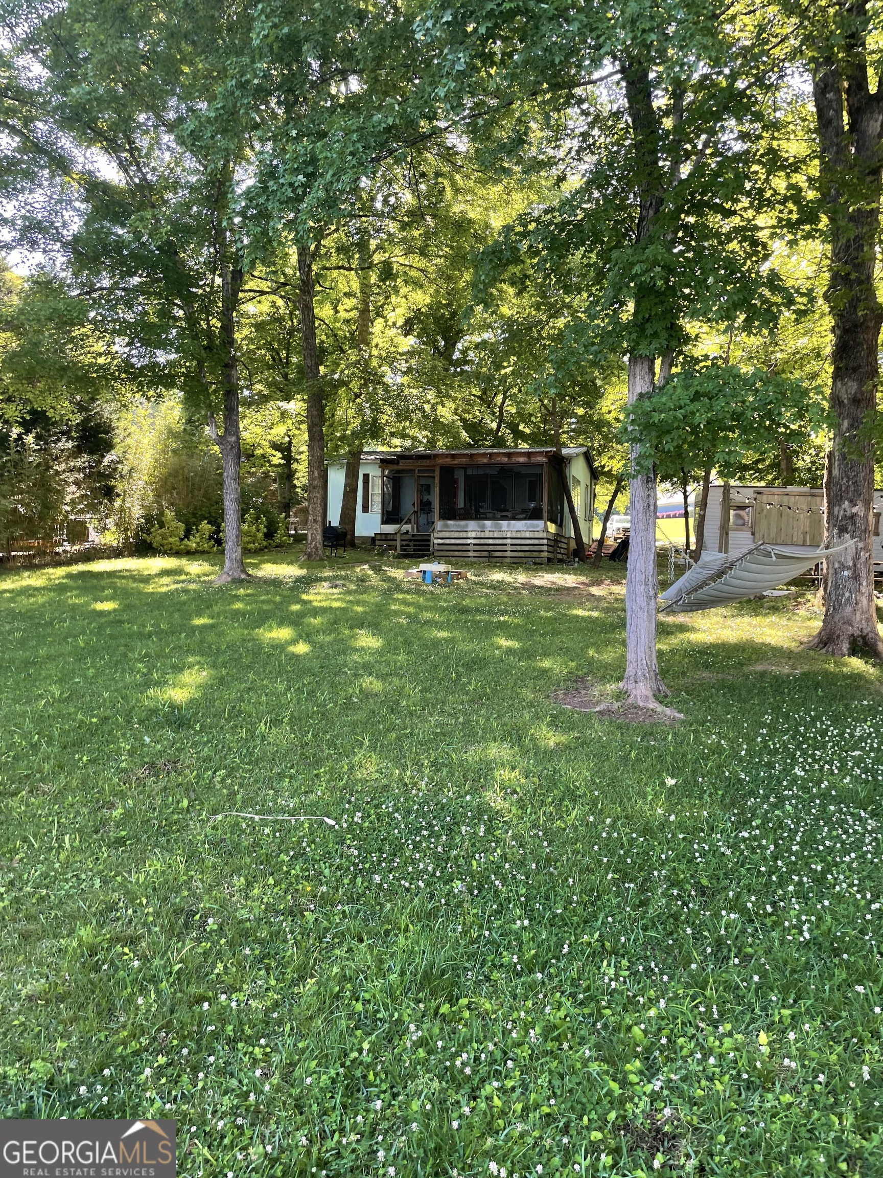 337 NW Thomas Dr — photo