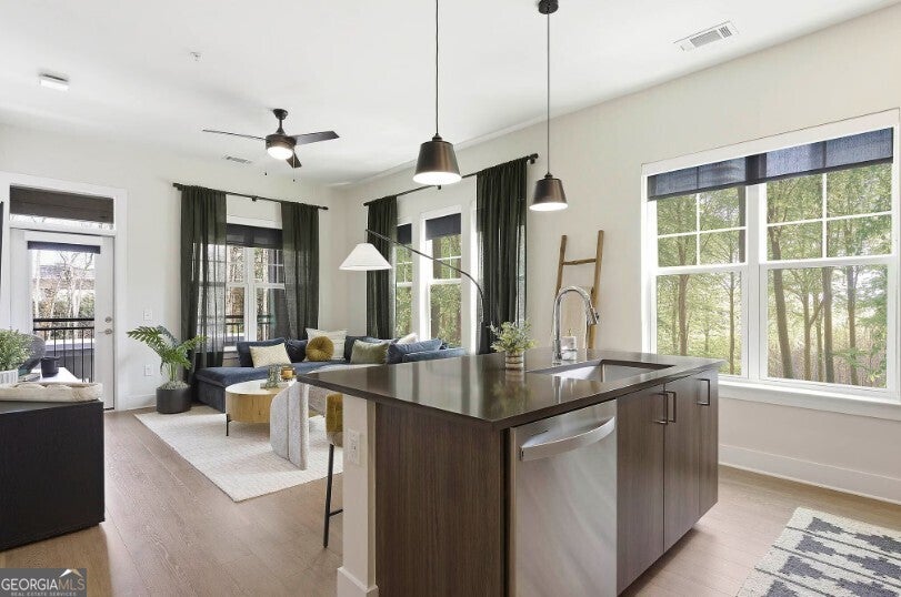 1400 Lake Hearn Dr 2320 — photo