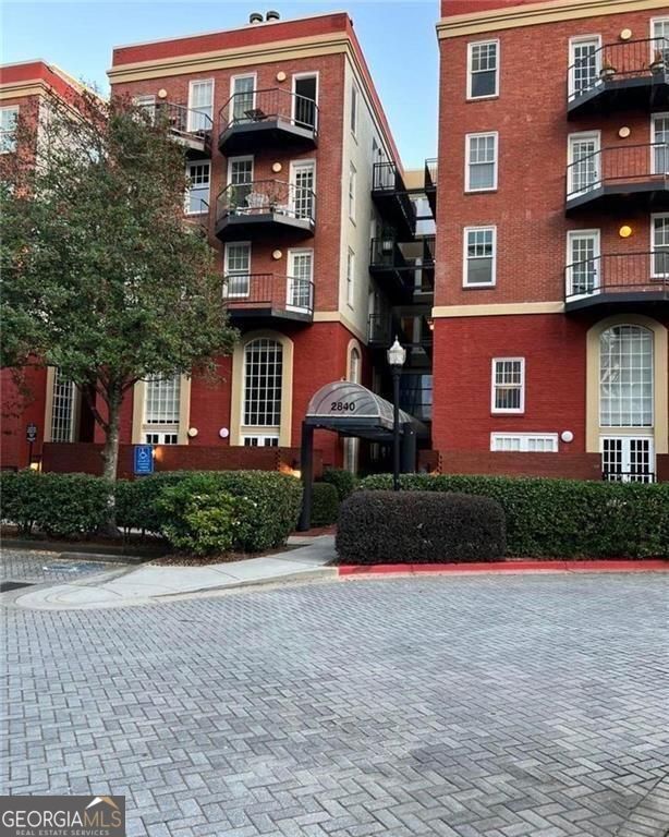 2840 Peachtree Rd 306 — photo