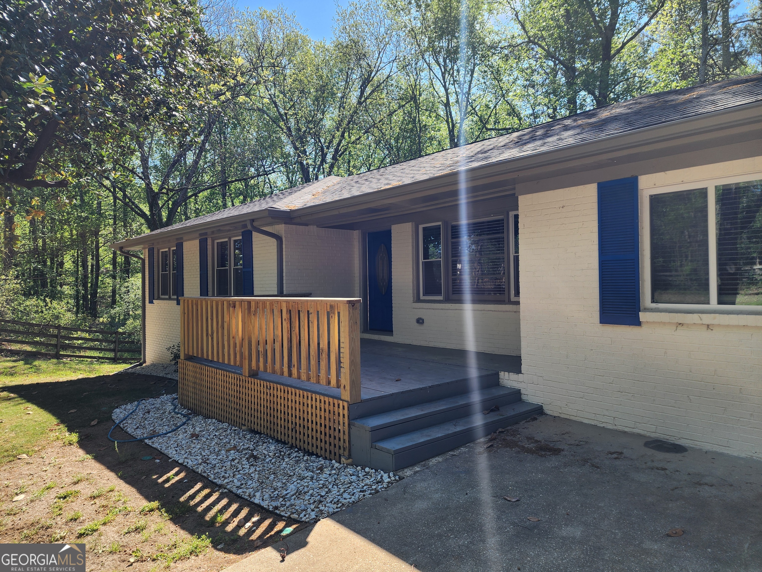 718 Springlake Road, Lawrenceville, GA 30045 — photo 2