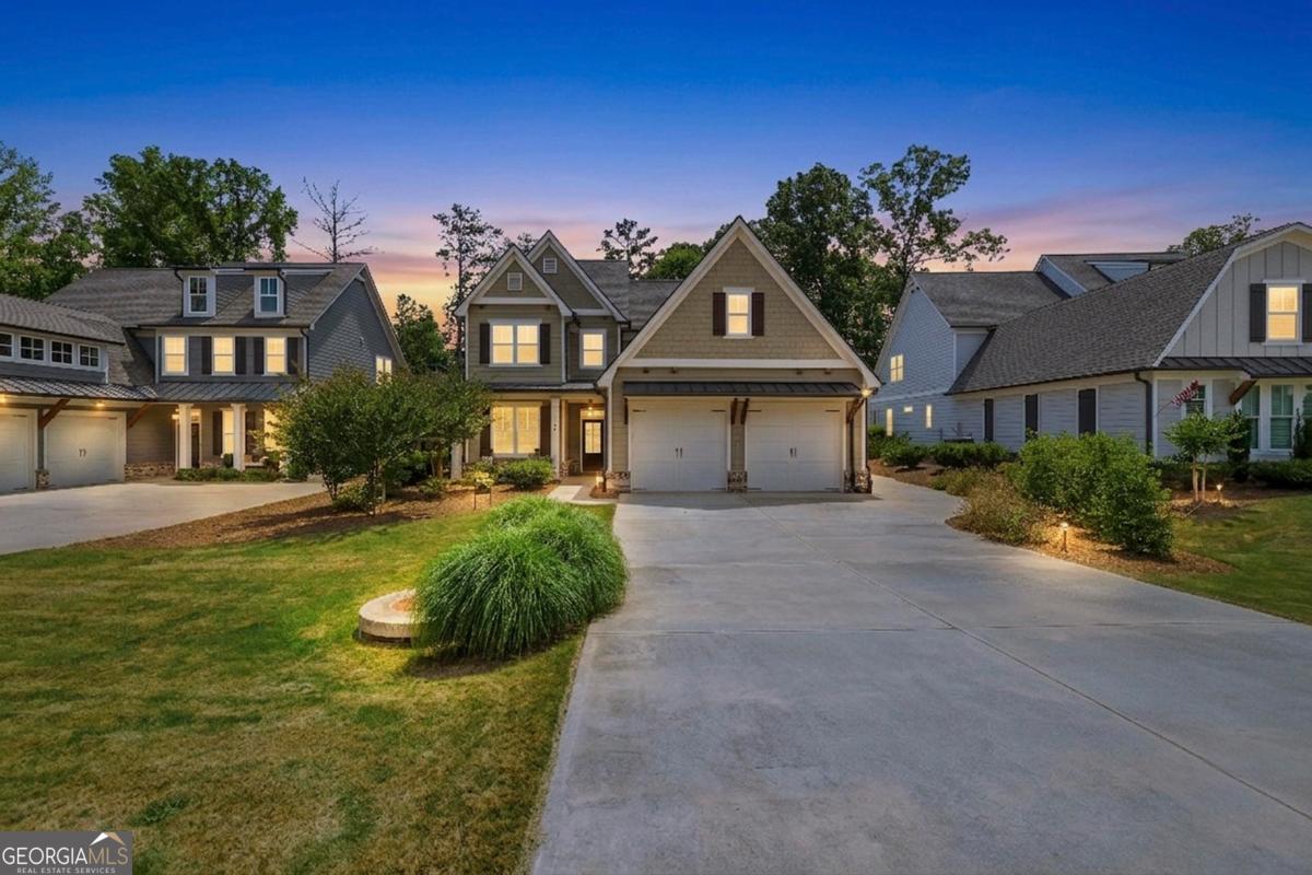 108 Wingspan Way — photo