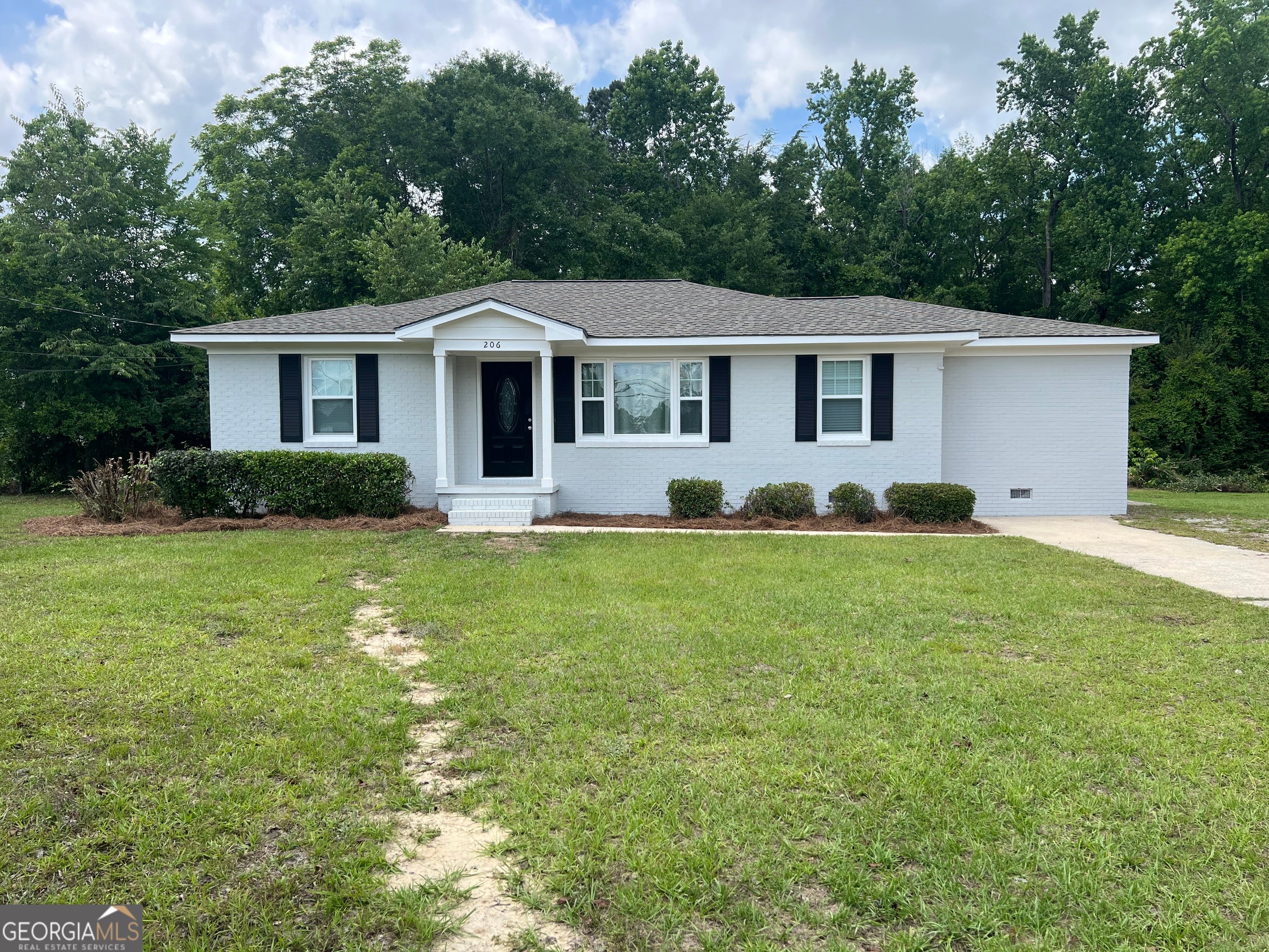 206 Country Club Rd — photo