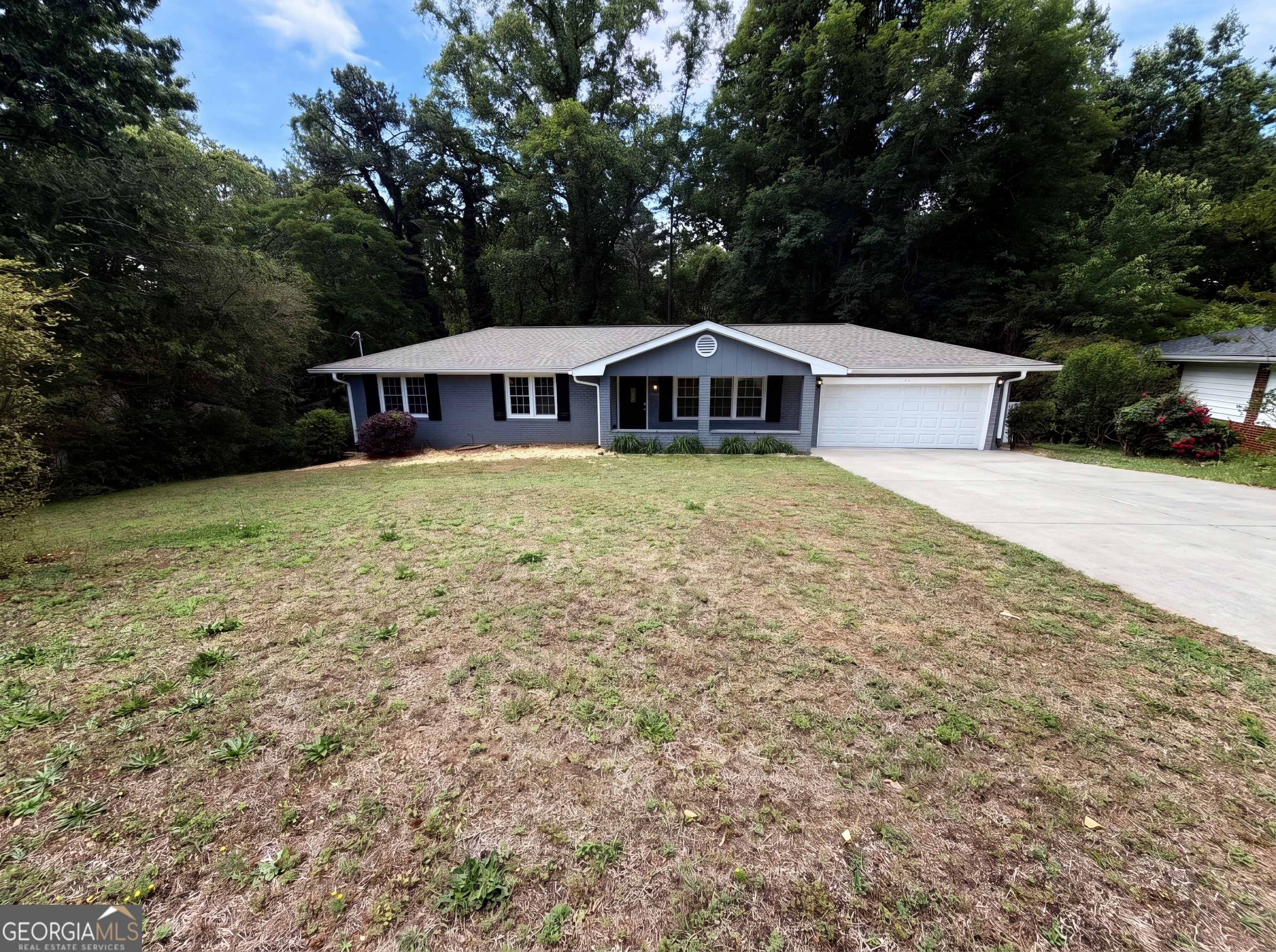 190 Stroud Dr SE — photo