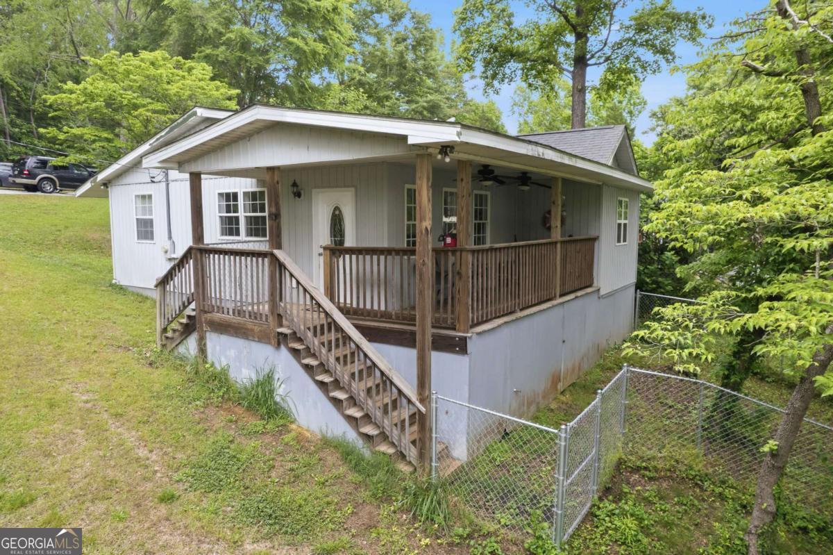 114 Flatrock Rd SE — photo