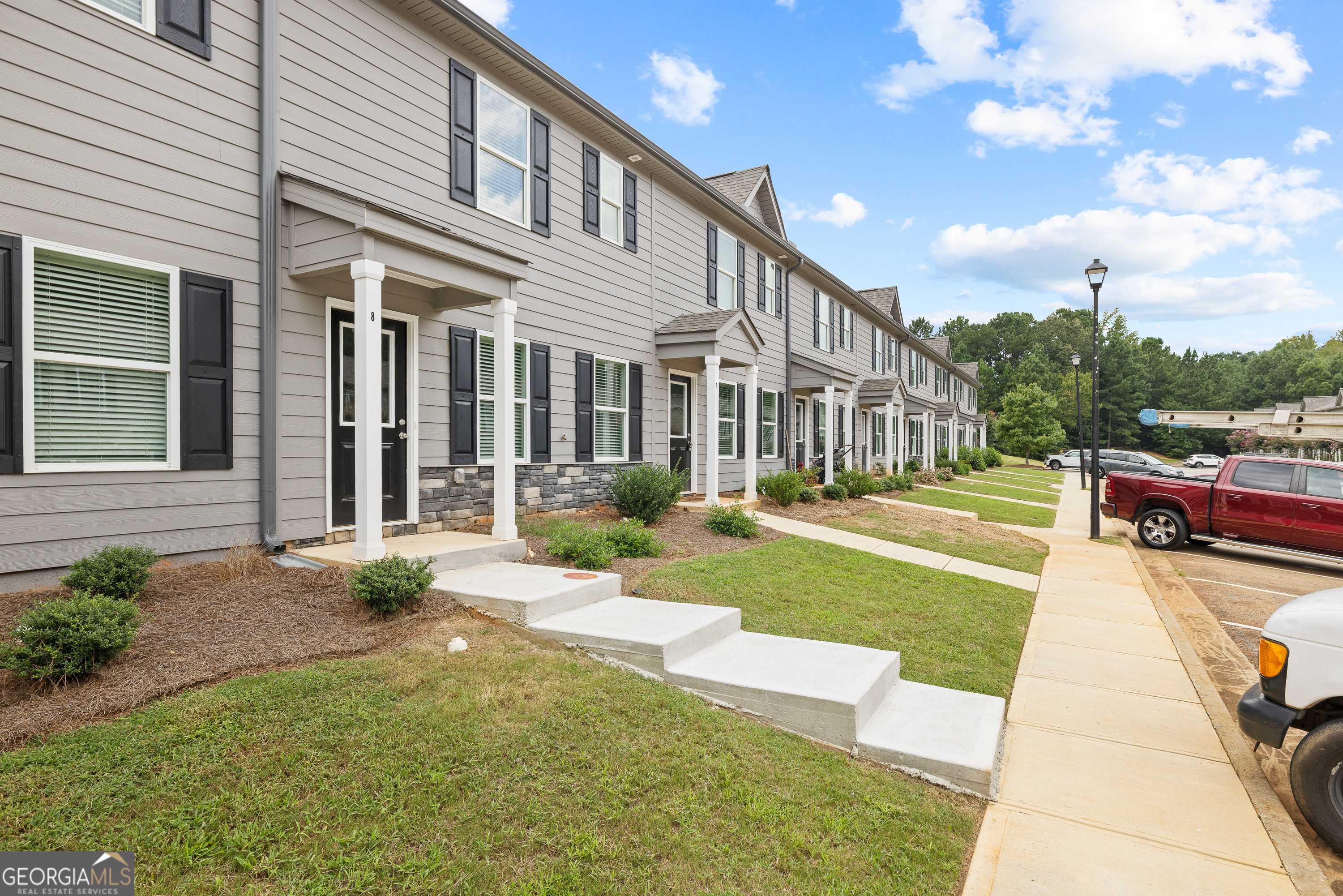 100 Lena Ln 12 — photo