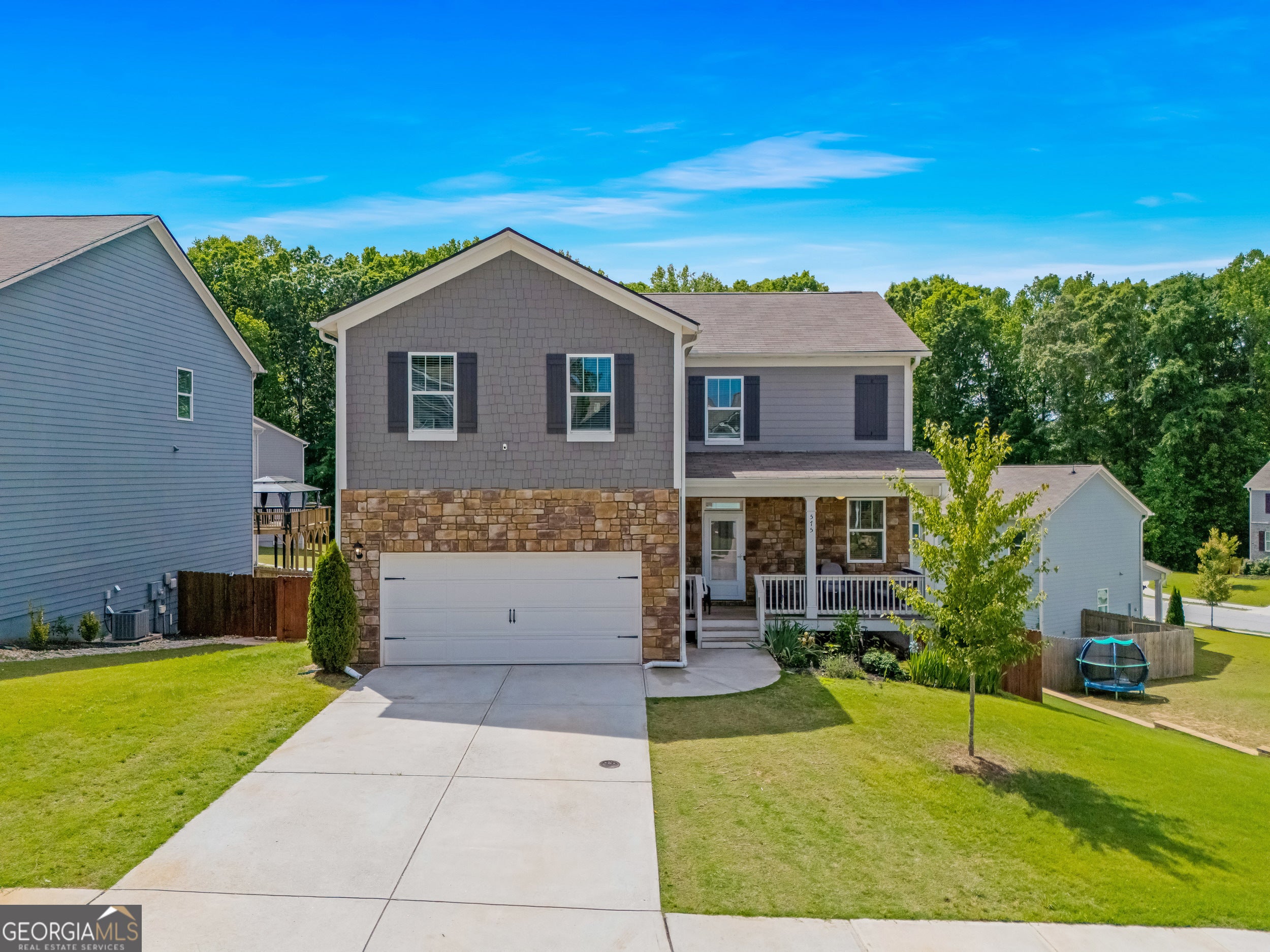575 Walnut Grove Way — photo