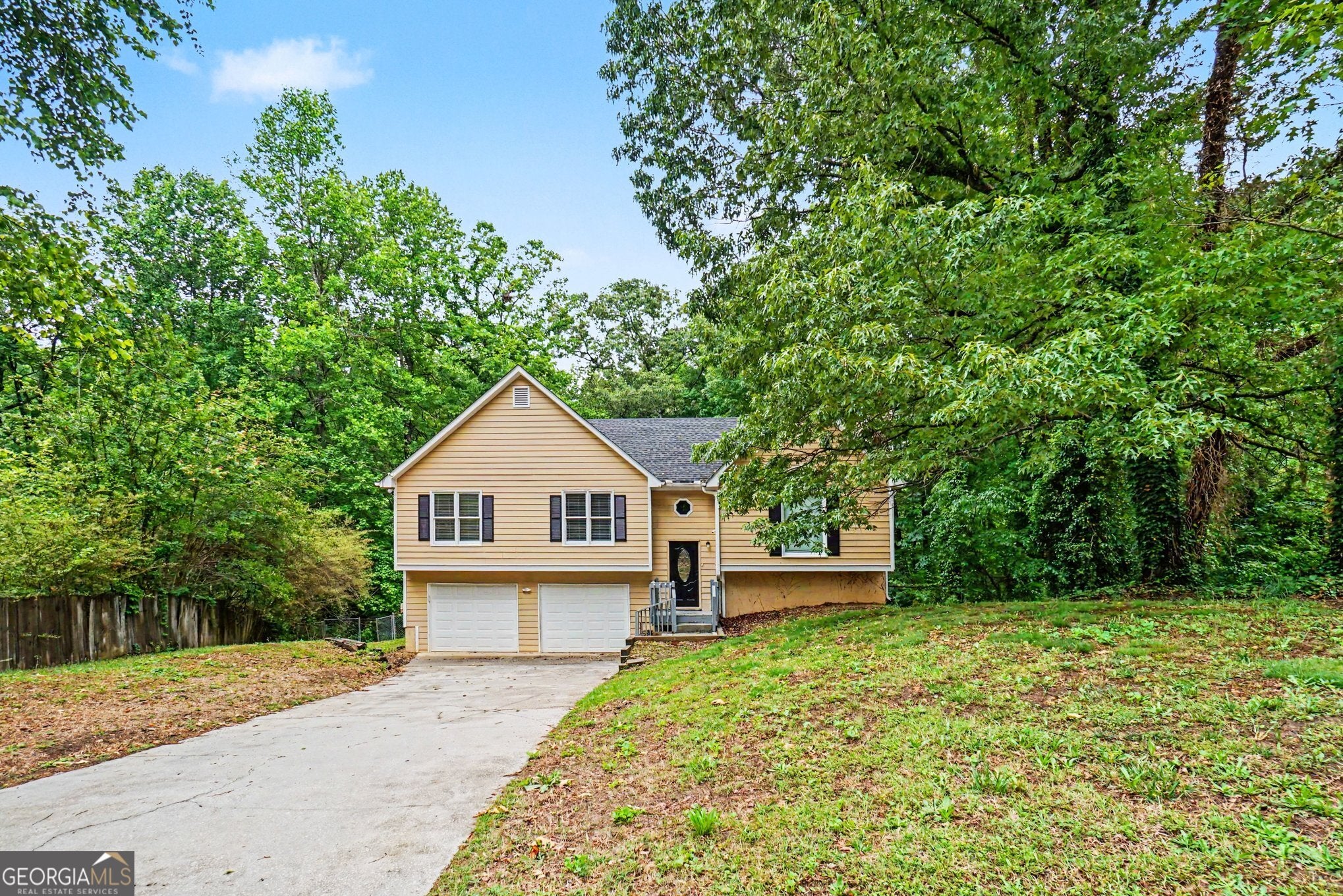 202 Garretts Dr — photo