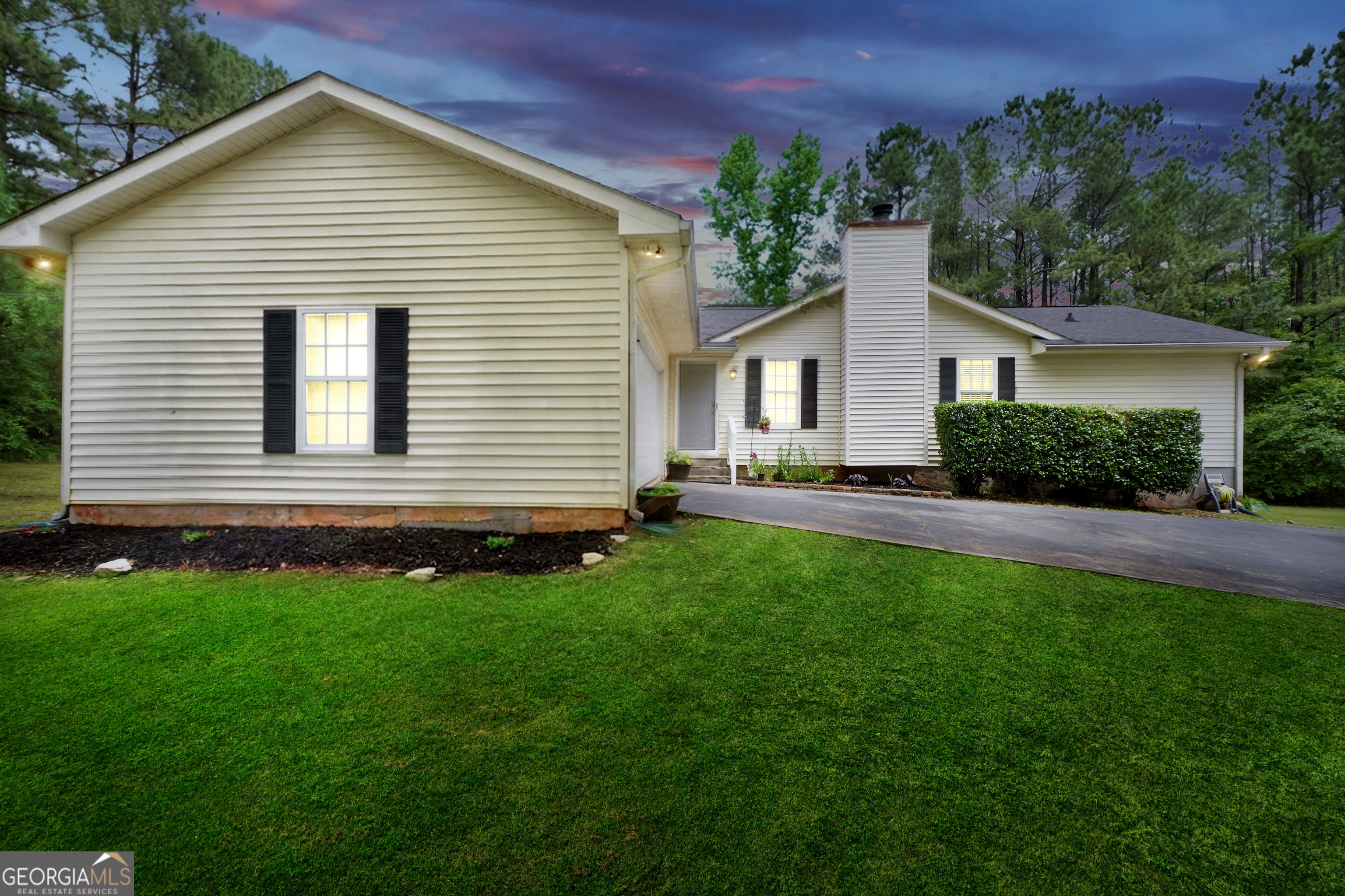 681 Locust Road, Locust Grove GA 30248