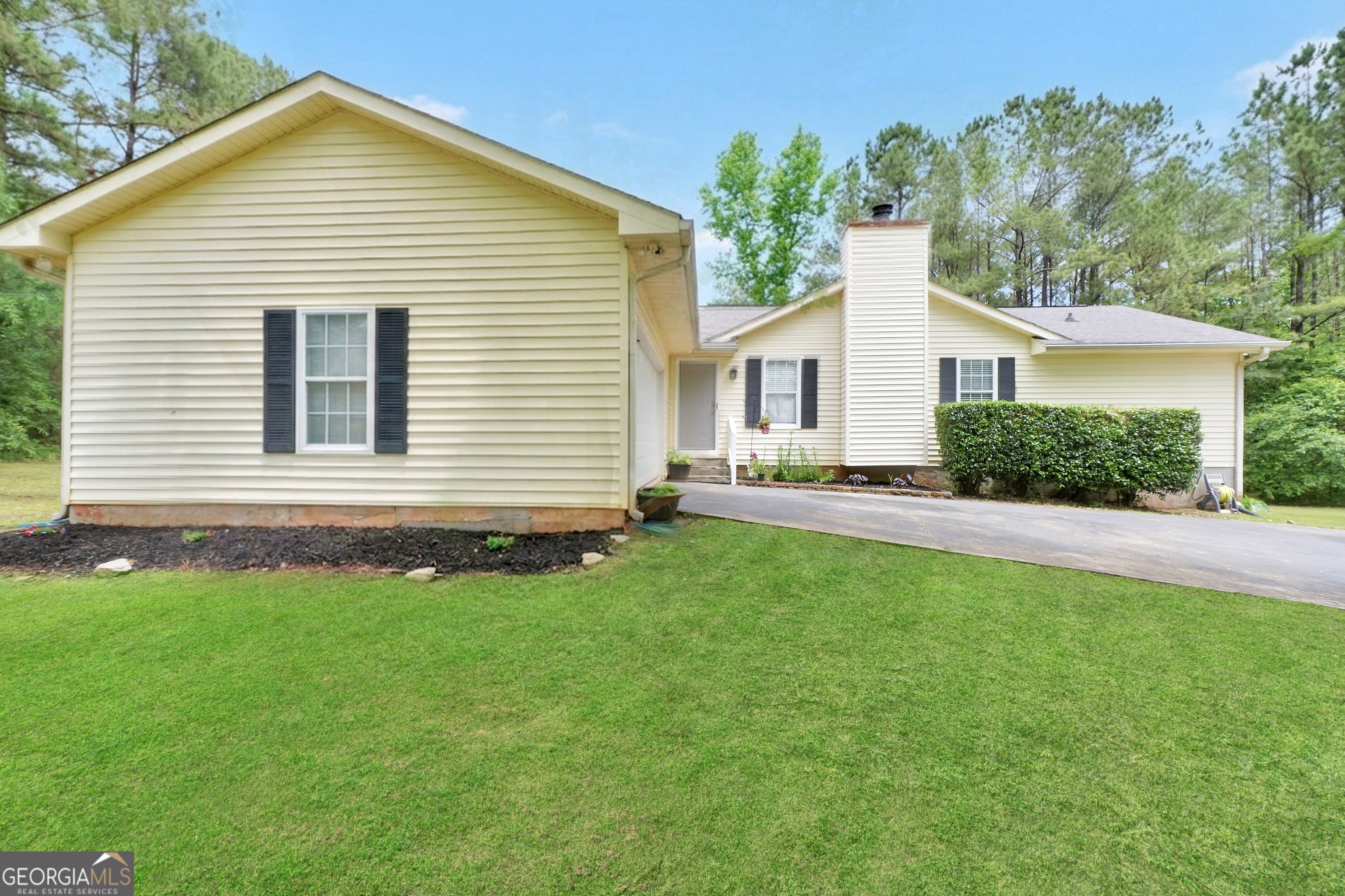 681 Locust Road, Locust Grove GA 30248 — photo 2