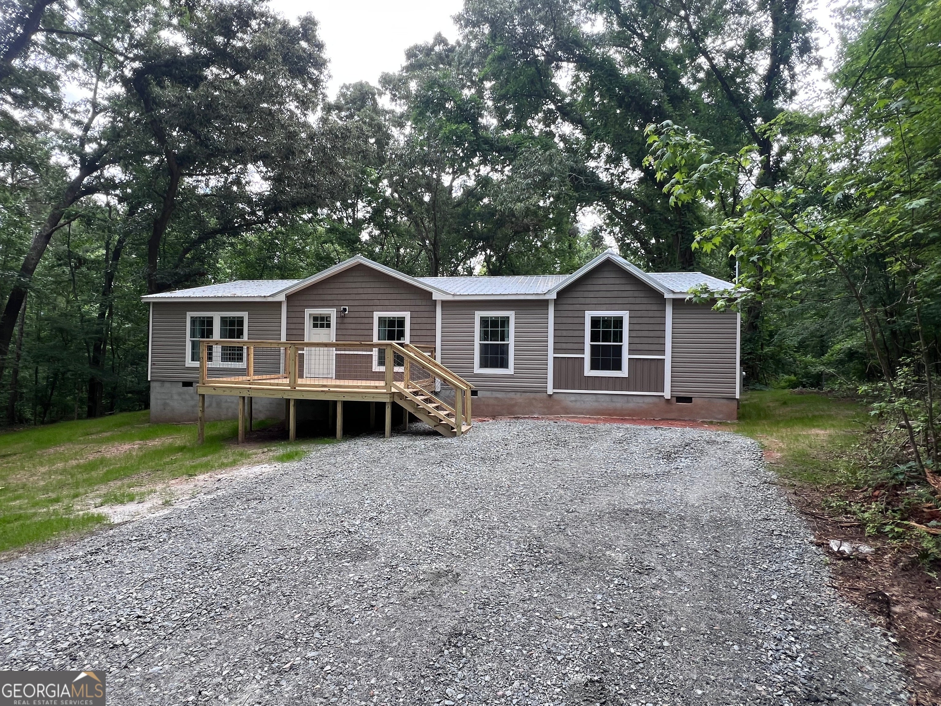 112 Autumn Ln NE — photo