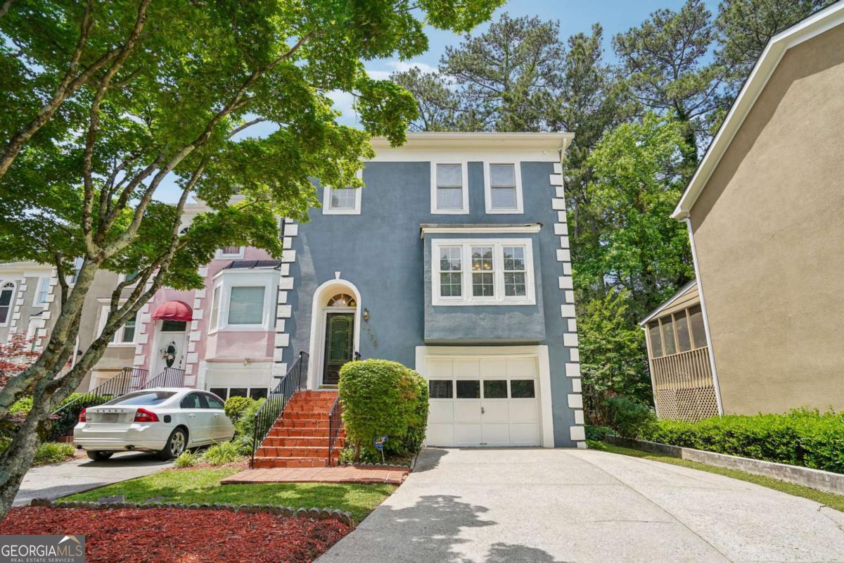 3736 E Bay St — photo