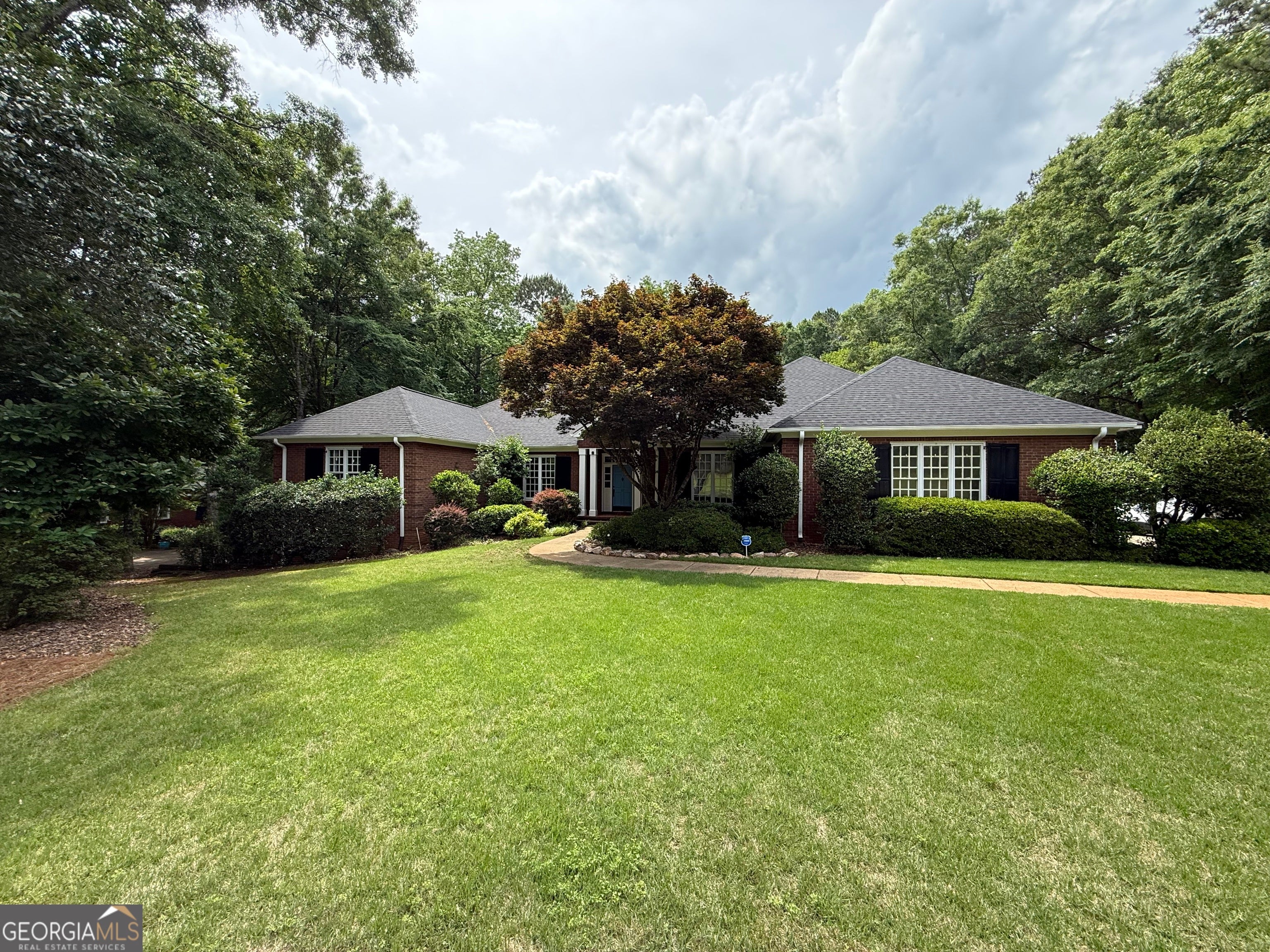 117 Woodchase Dr — photo