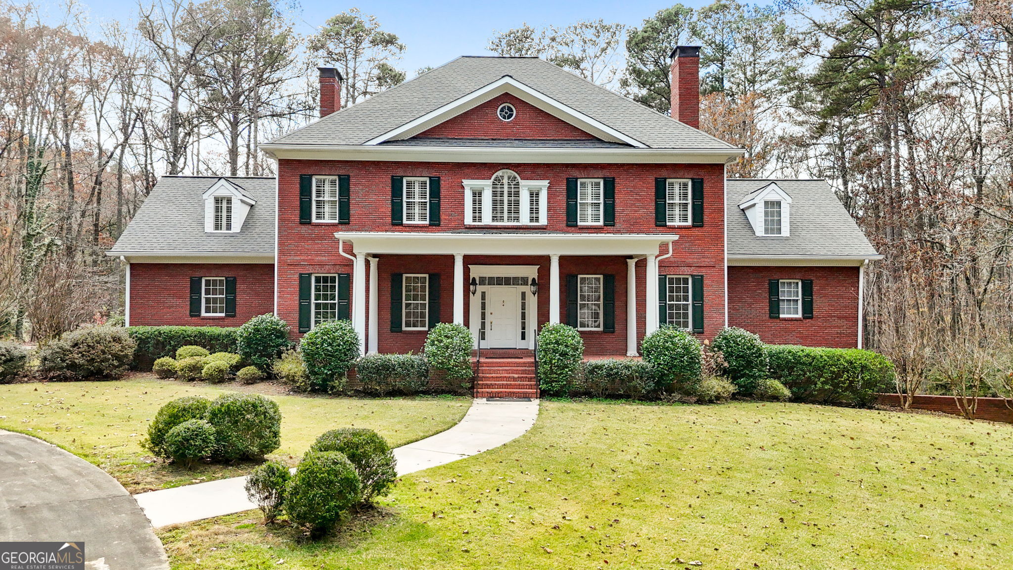 8467 Hearn Rd — photo