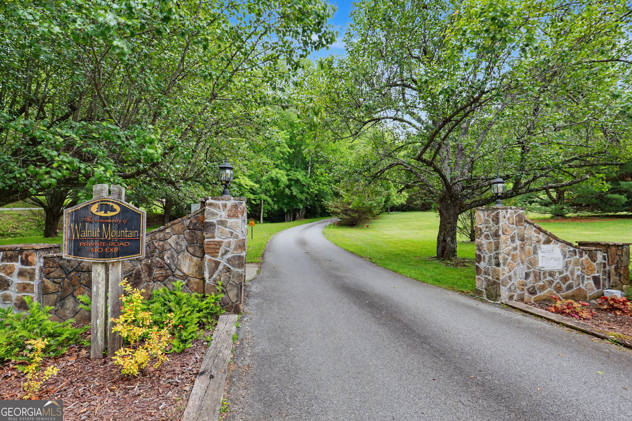 325 Walnut Mountain Road, Rabun Gap GA 30568 — photo 2