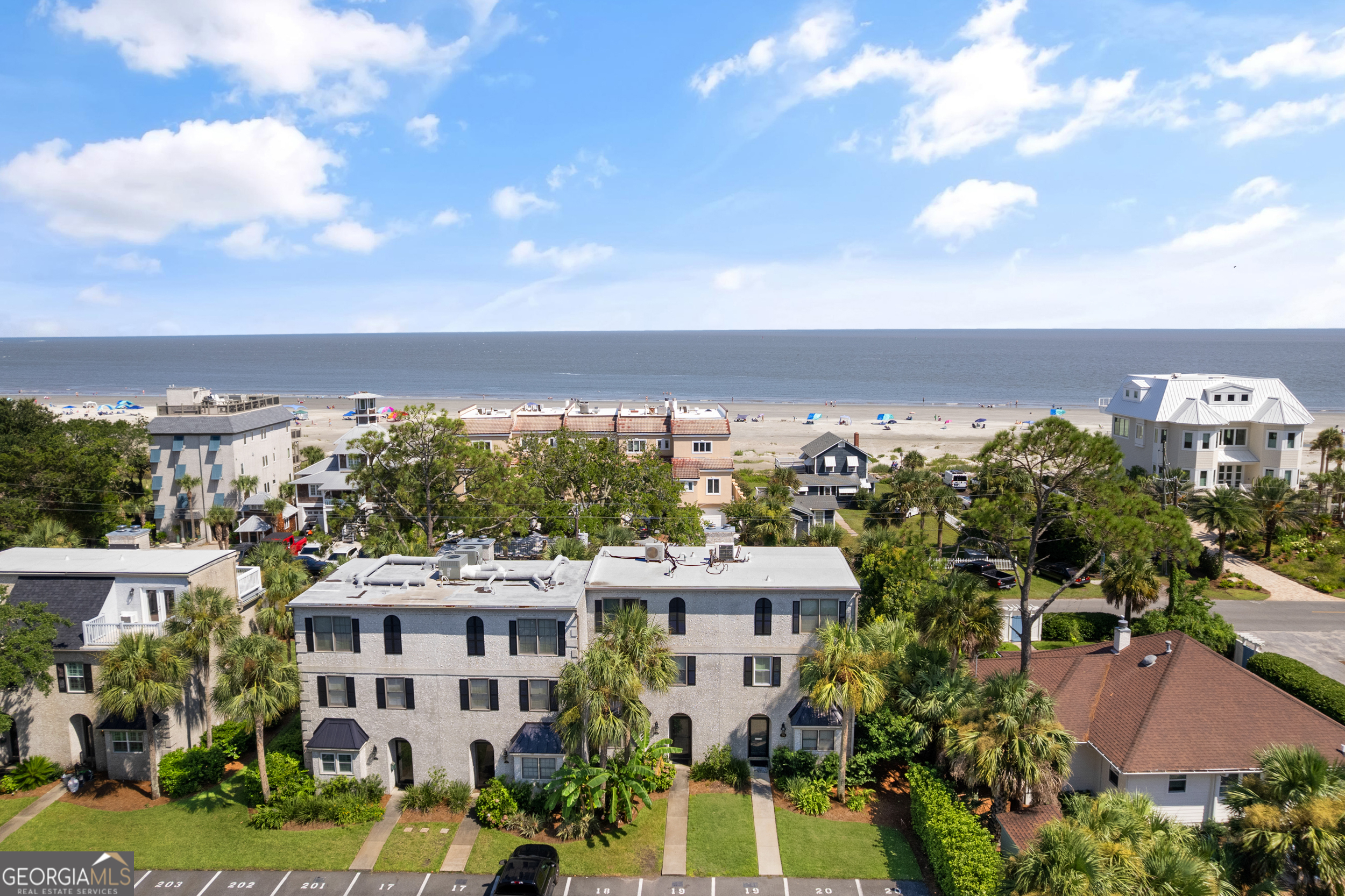 1035 Beachview Dr 19 — photo