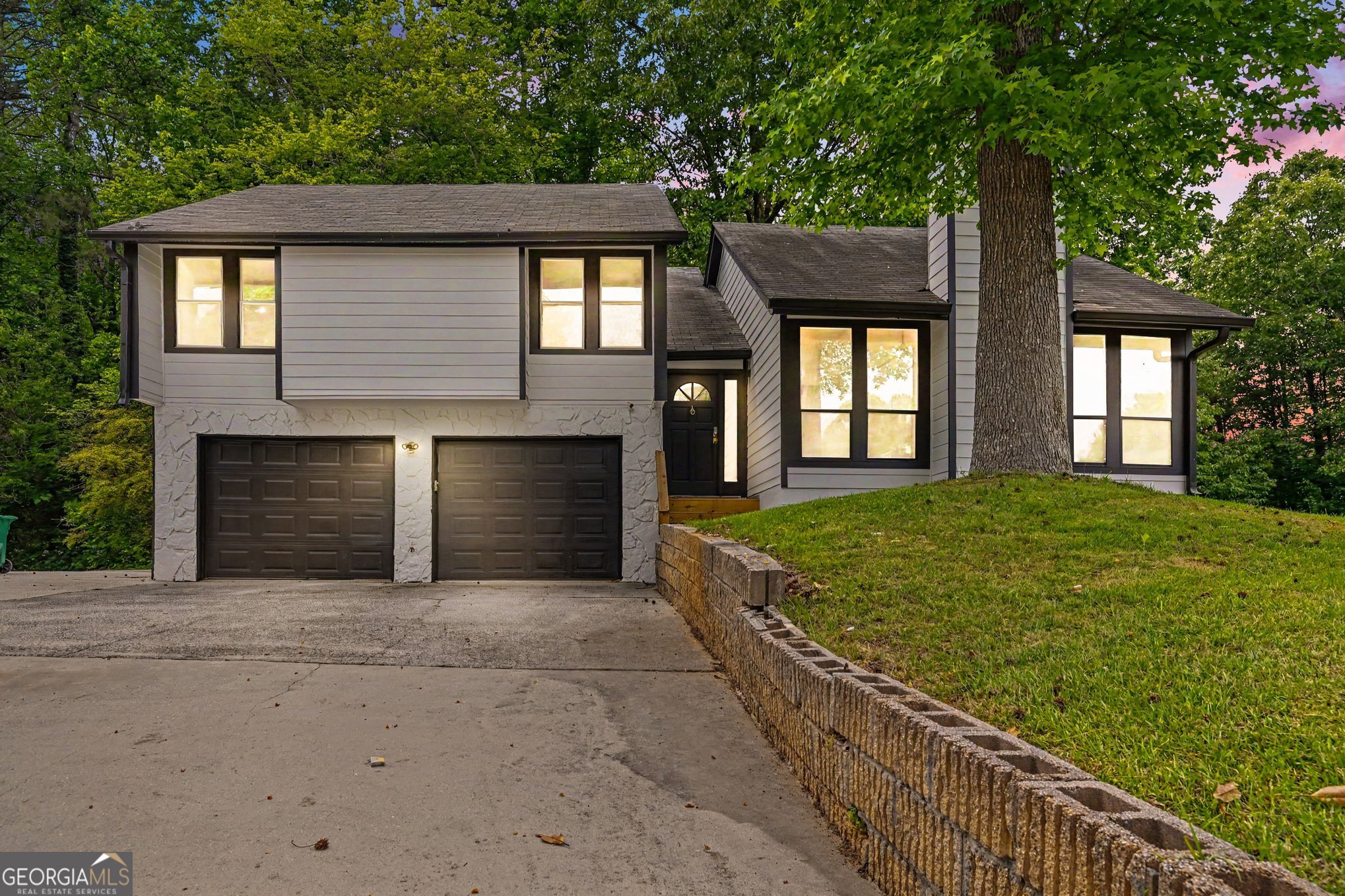 1030 Chapman Ln — photo