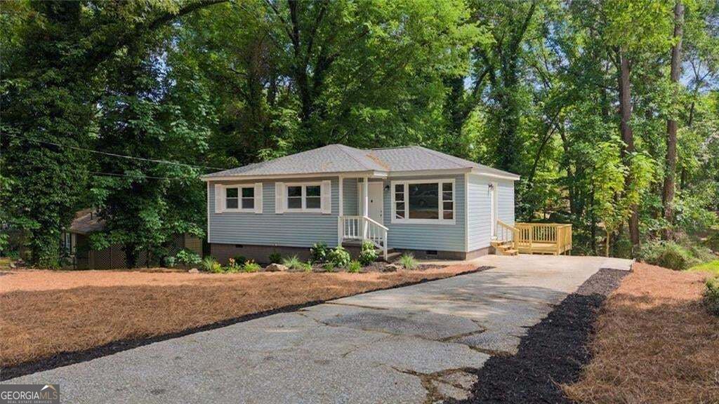 612 Hickory Trl — photo