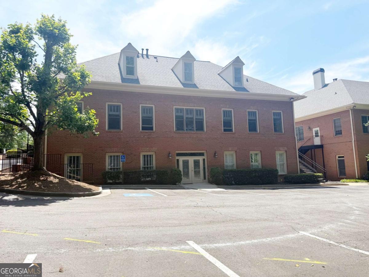 7390 McGinnis Ferry Rd — photo
