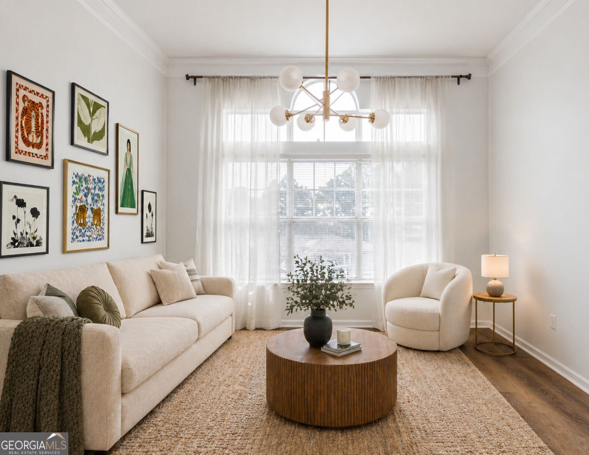 2700 Pine Tree Rd NE 1317 — photo