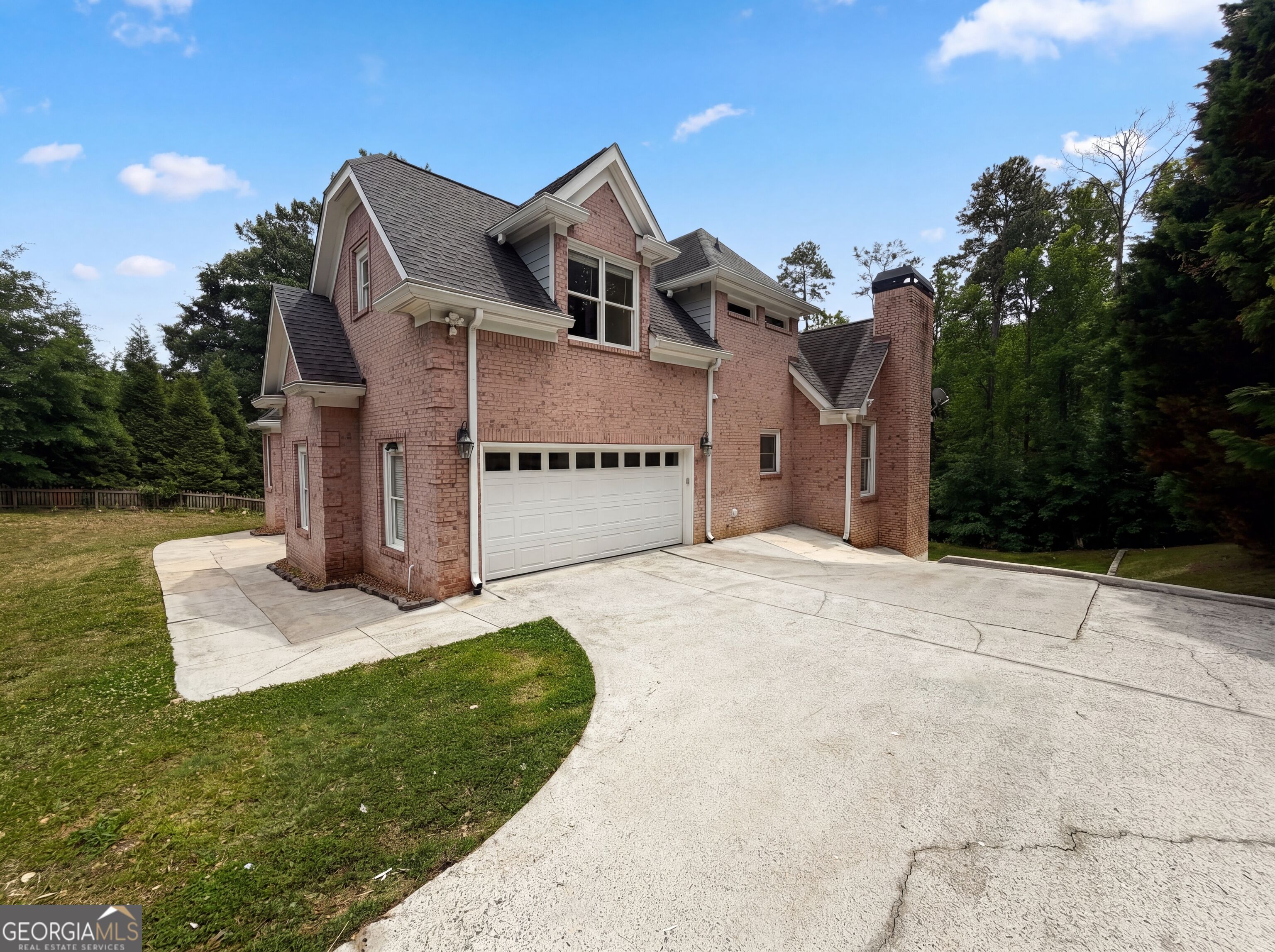4710 Roswell Rd — photo