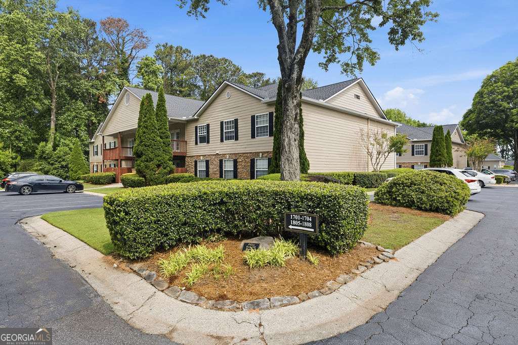 1704 Brighton Pt — photo