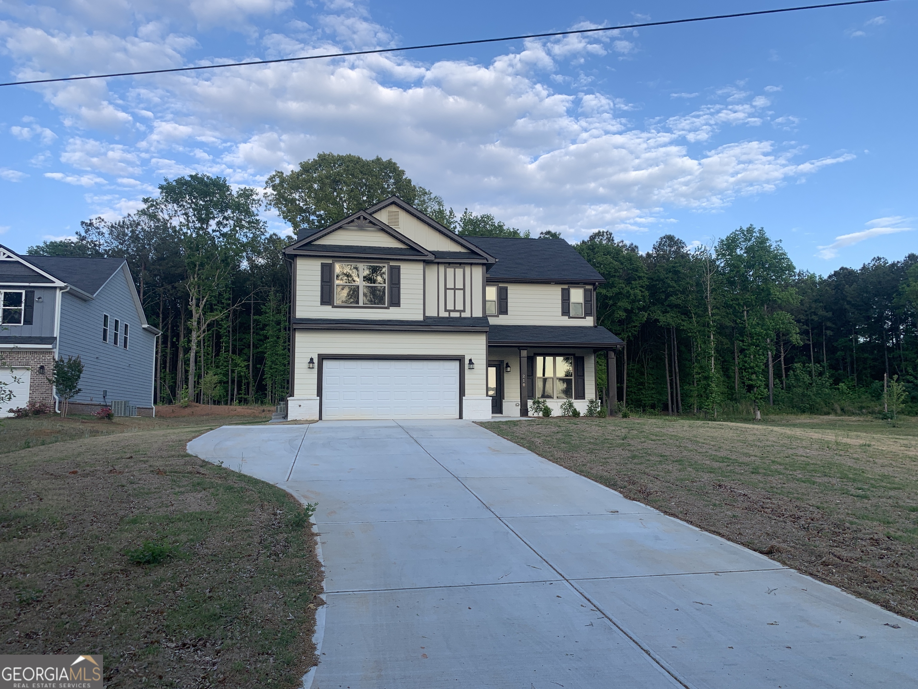 210 Parker Dr — photo