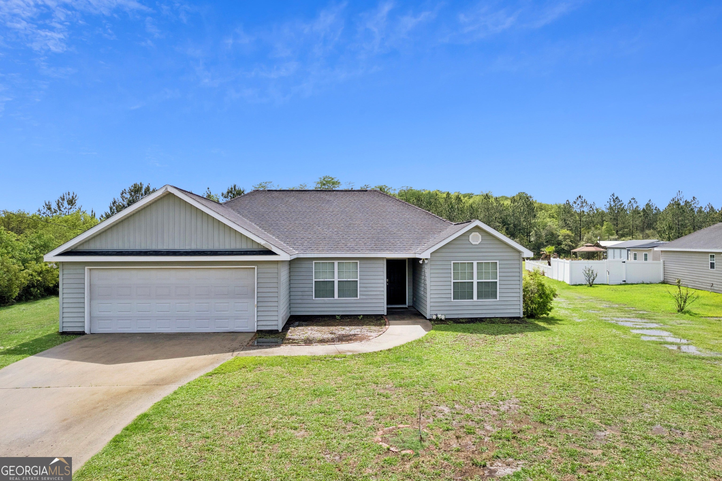 472 Hawks Landing Dr — photo