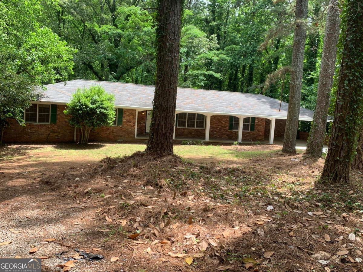 1354 Weston Dr — photo