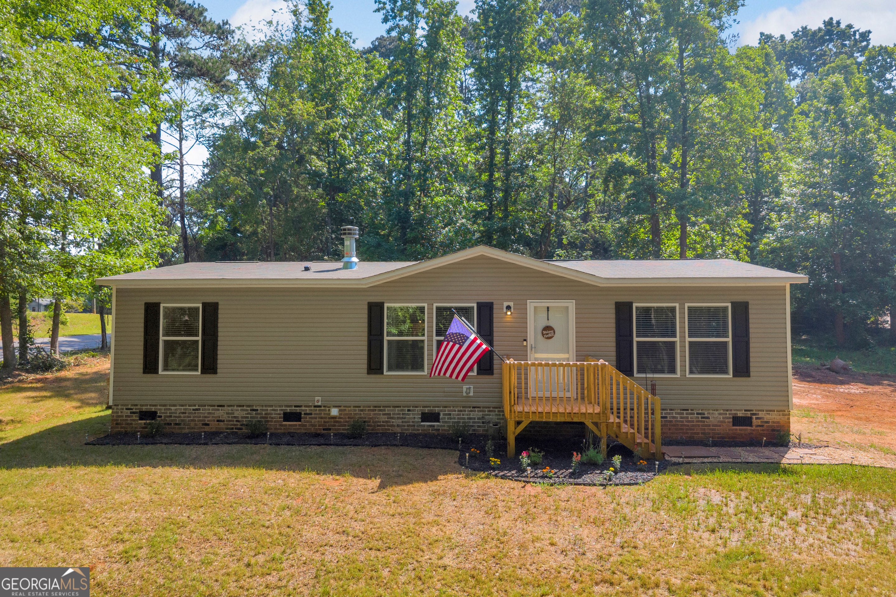 220 Trout Dr — photo
