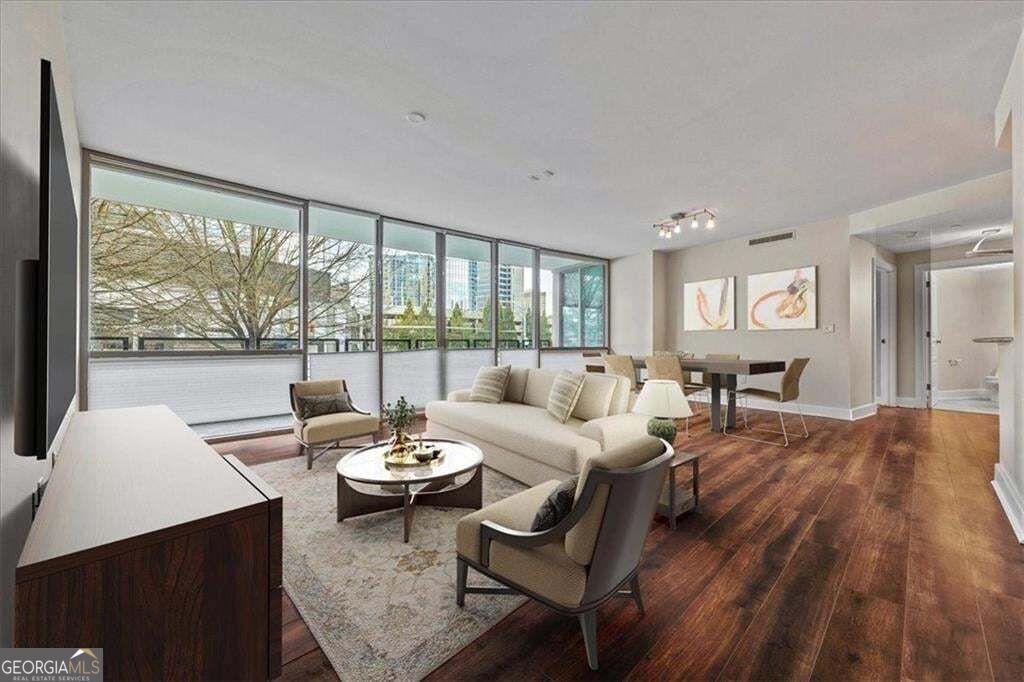 700 Park Regency Pl 502 — photo