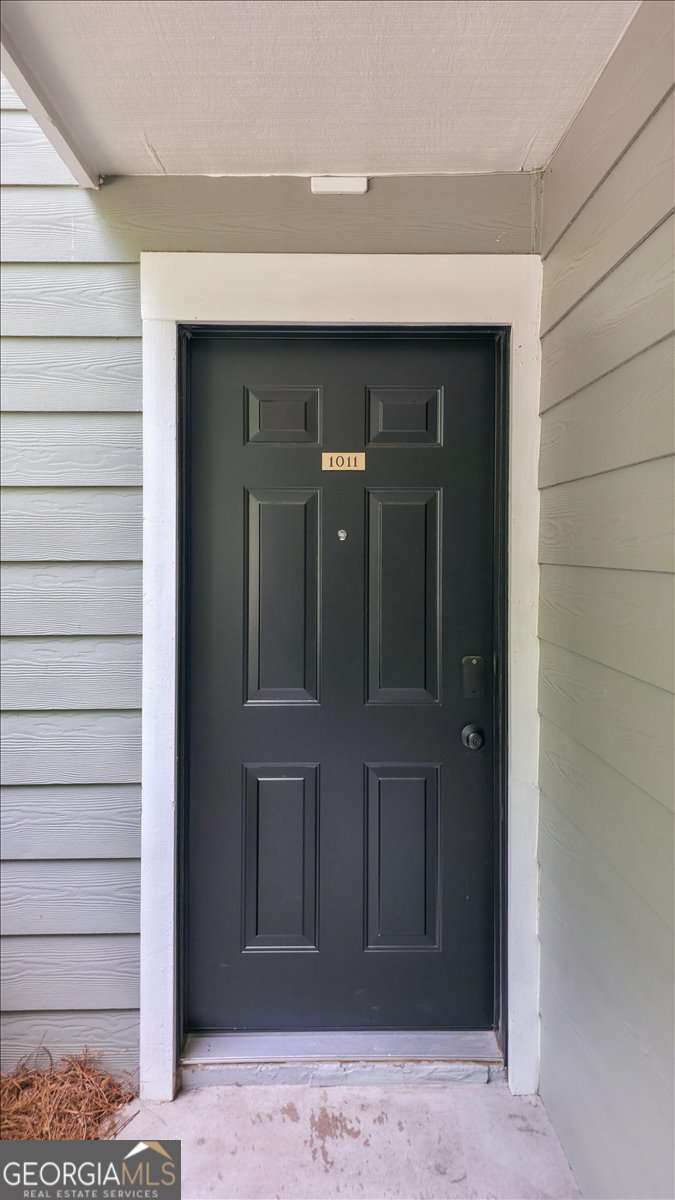 1011 Summit North Dr NE — photo