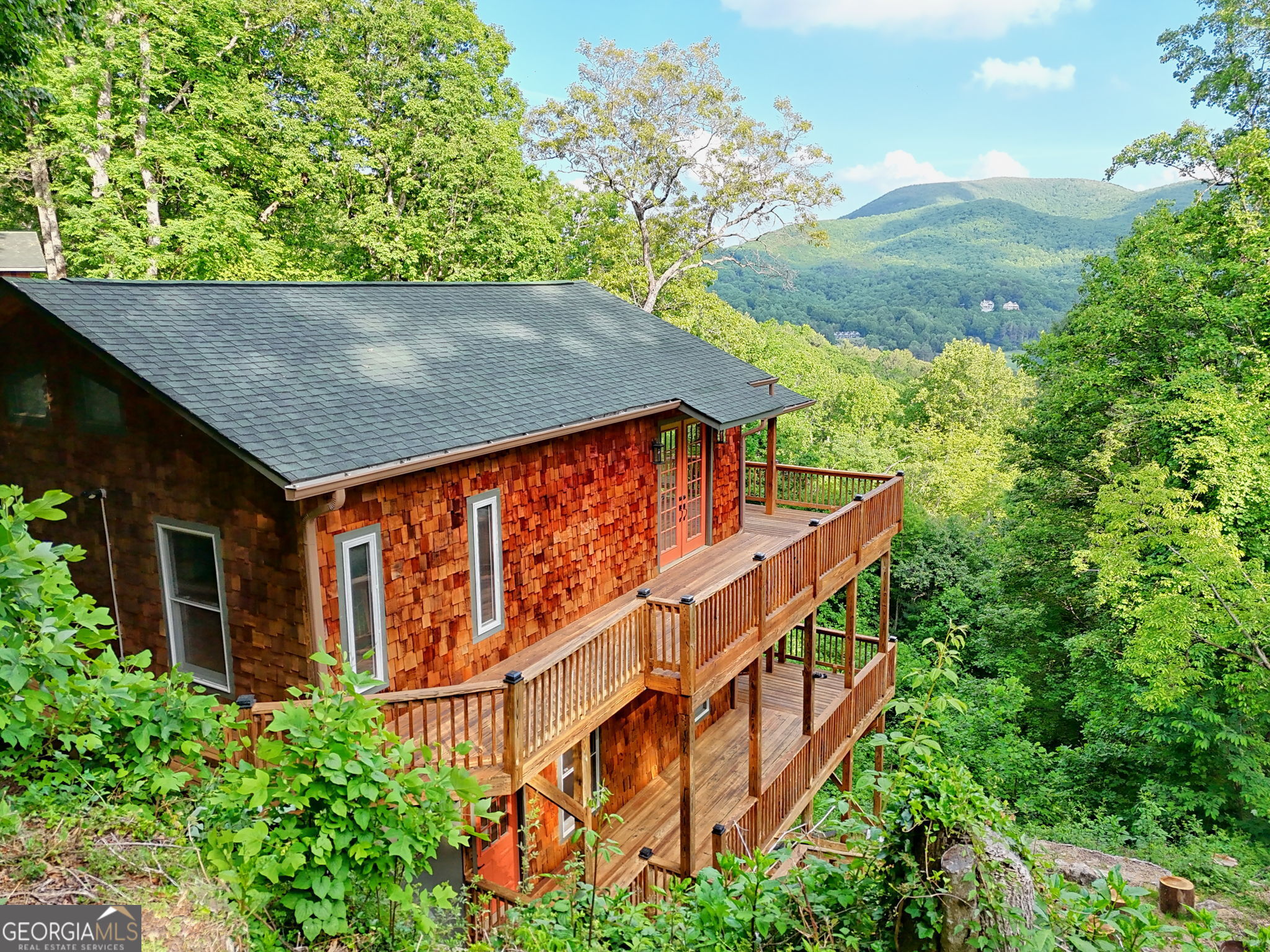 1085 Sky High Dr — photo