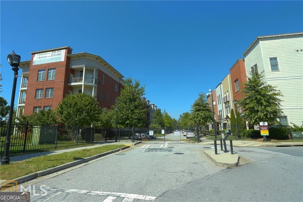 870 Mayson Turner Rd NW 1306 — photo