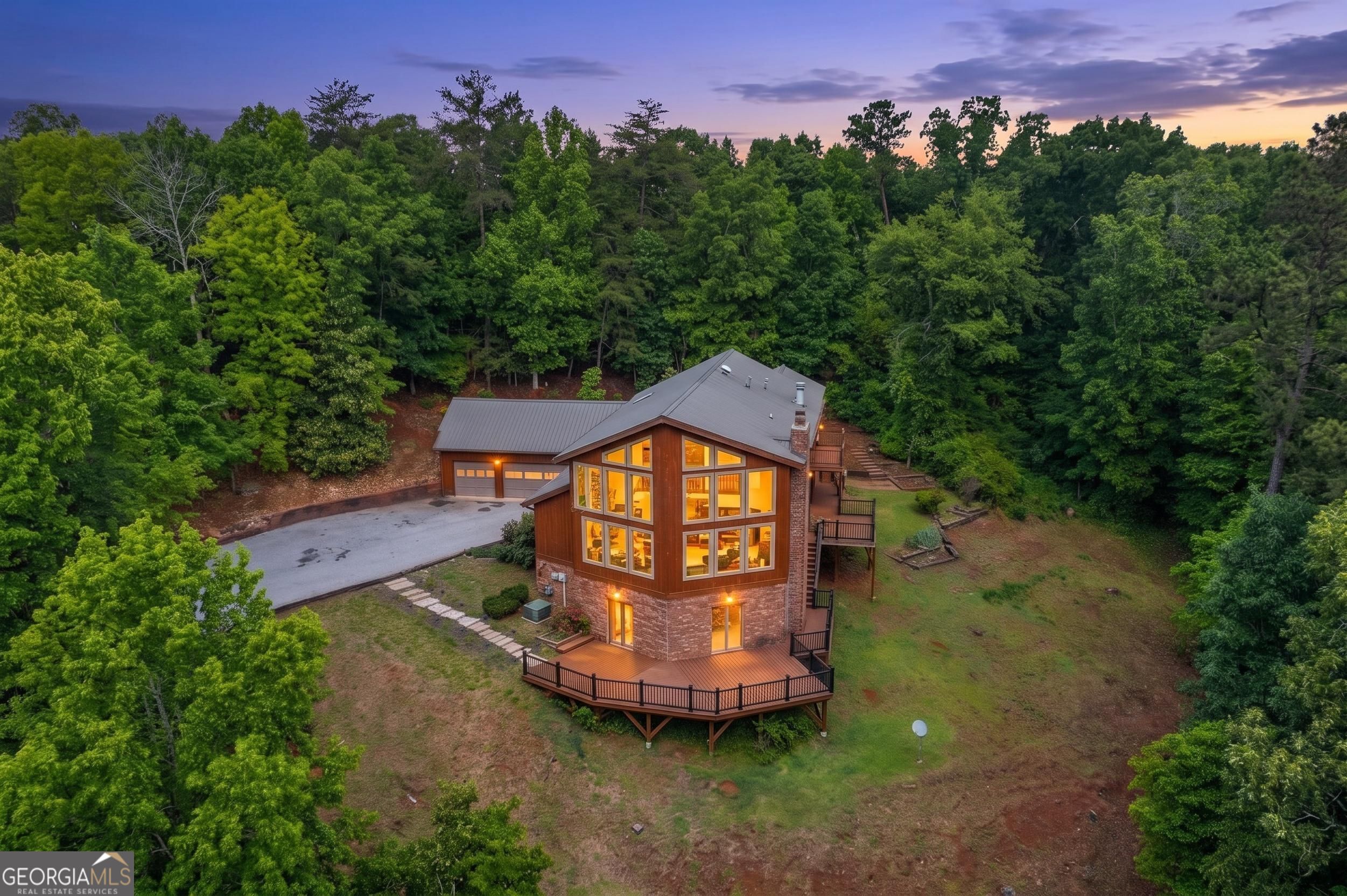 826 Clearview Dr — photo