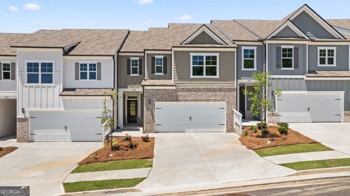 1805 Meadow Green Cir — photo