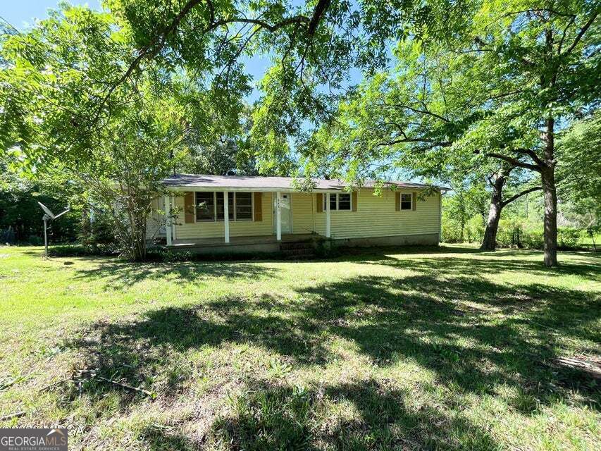 4401 Crystal Lake Dr — photo