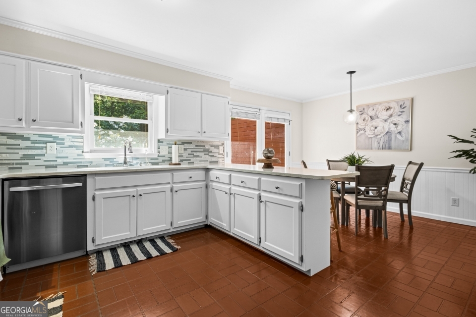 661 N Parkwood Road, Decatur, GA 30030 — photo 3