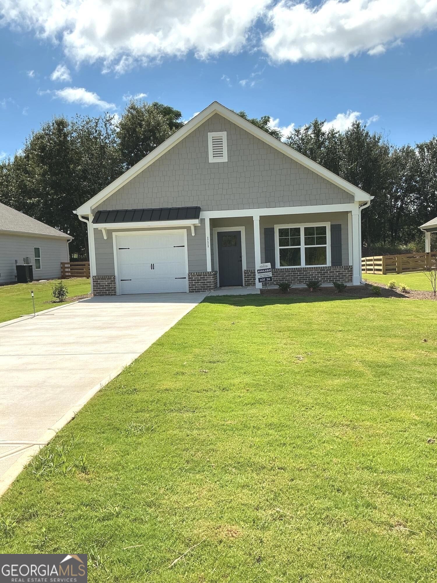 111 Cottage Grove Cir — photo