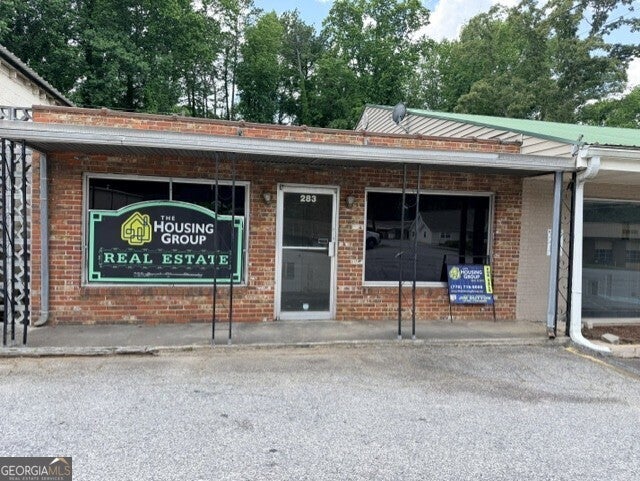283 N Main St — photo