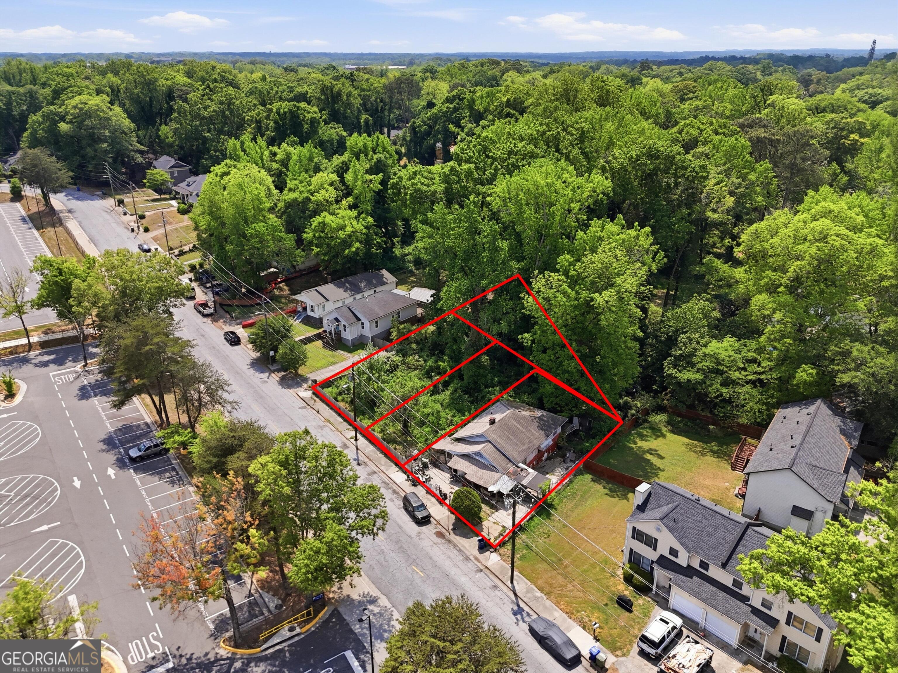 1395 Oakland Dr SW — photo